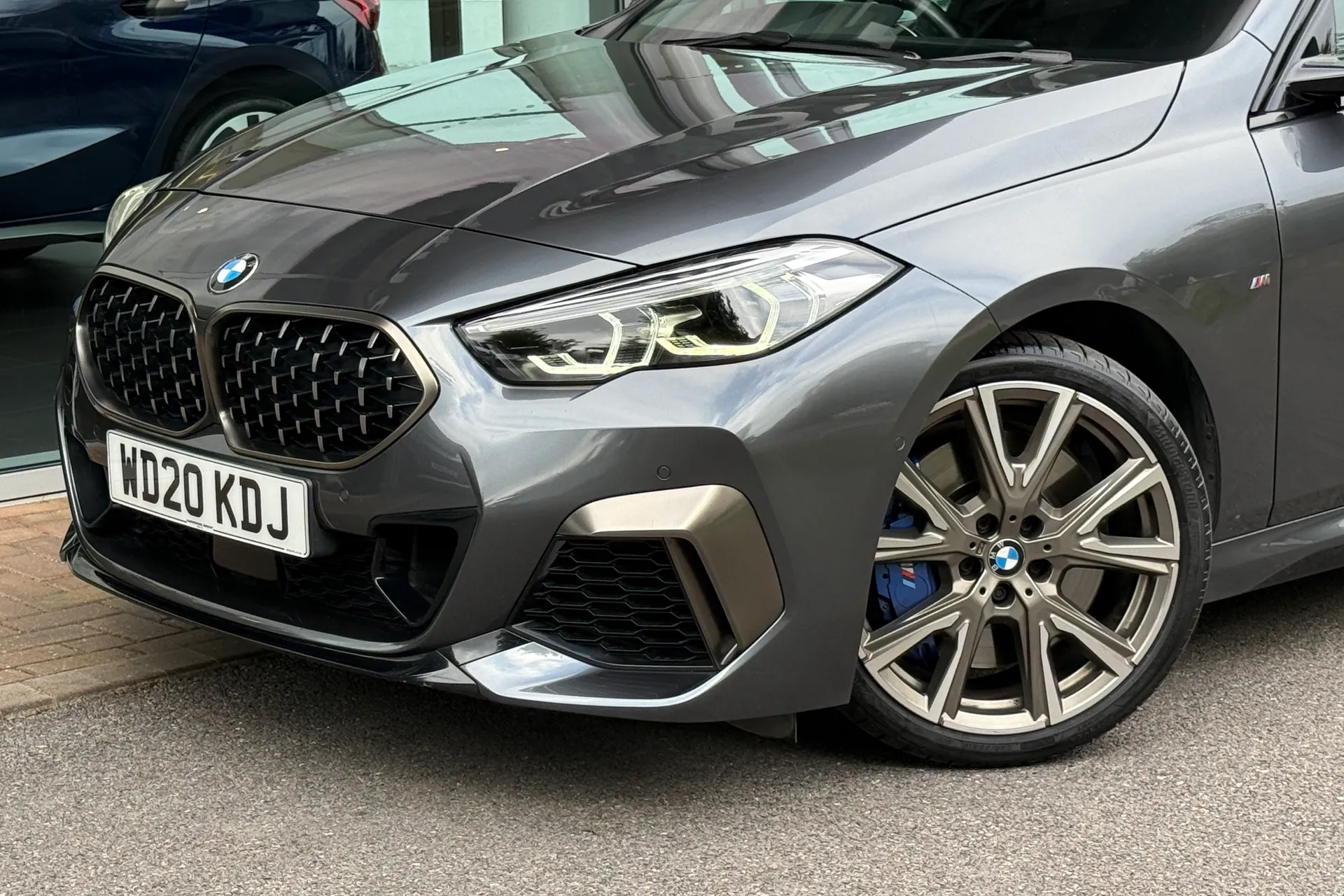 BMW 2 SERIES thumbnail image number 49