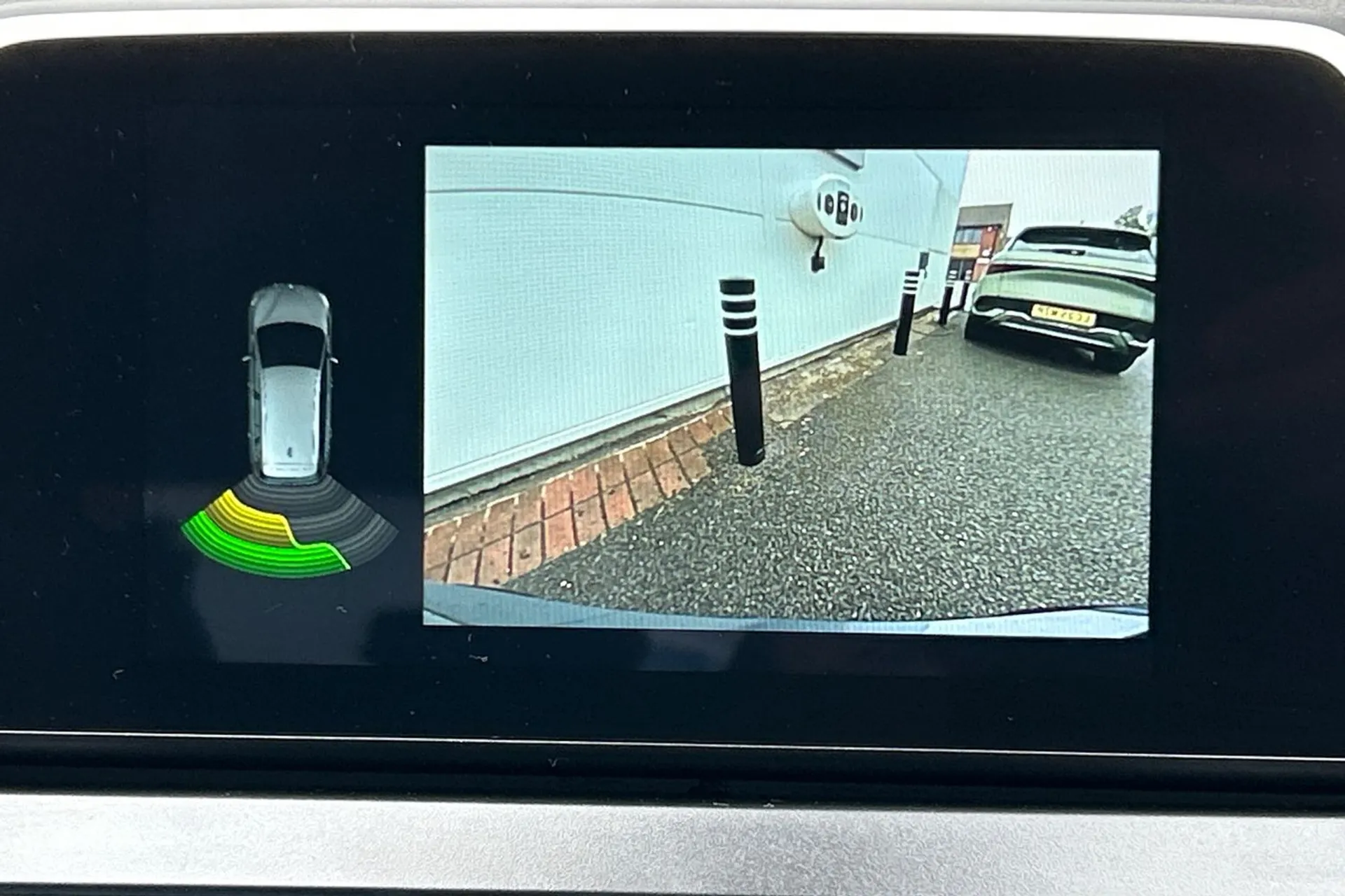 BMW 2 SERIES thumbnail image number 5