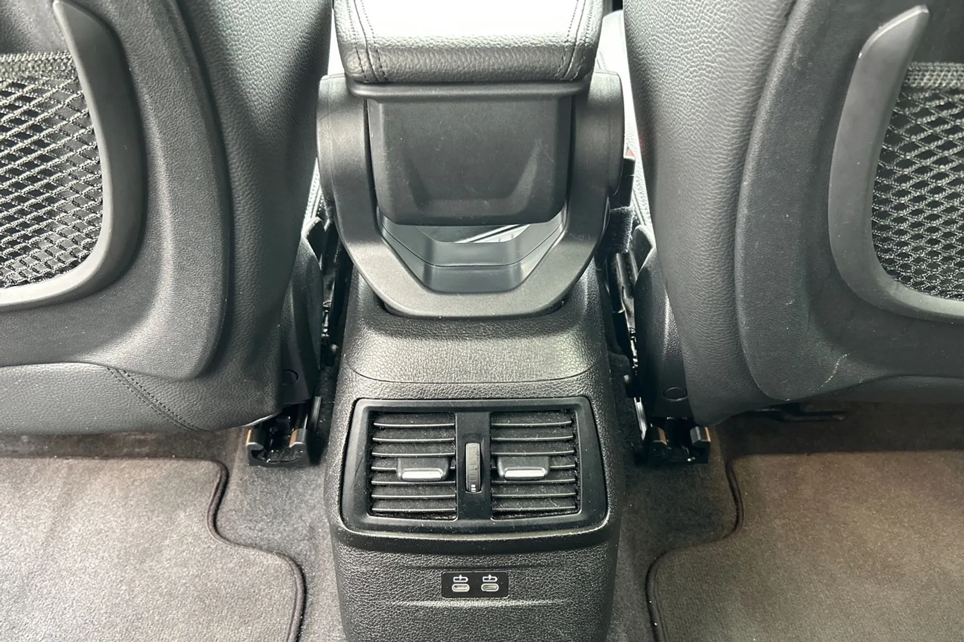BMW 2 SERIES thumbnail image number 37