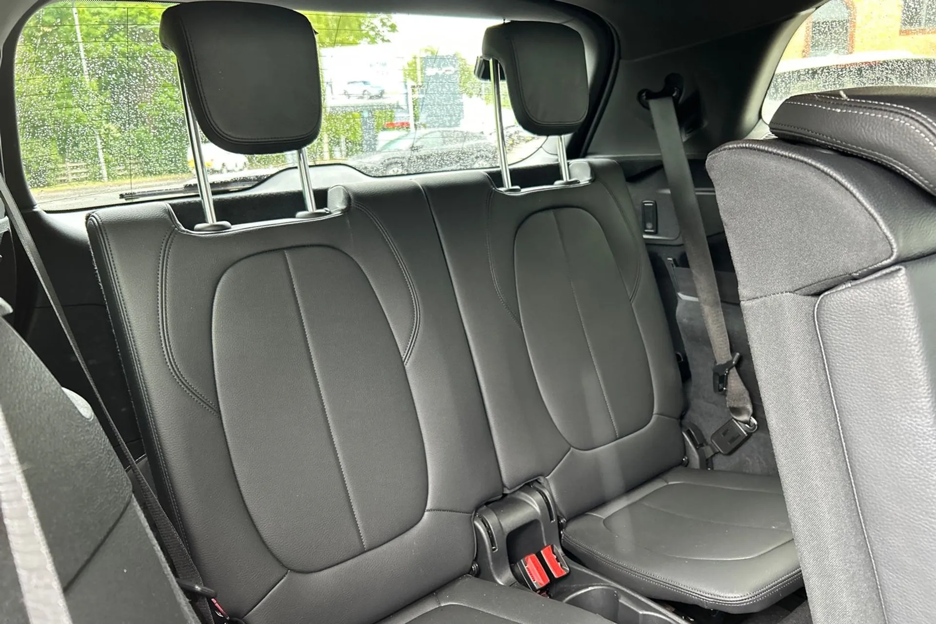 BMW 2 SERIES thumbnail image number 9