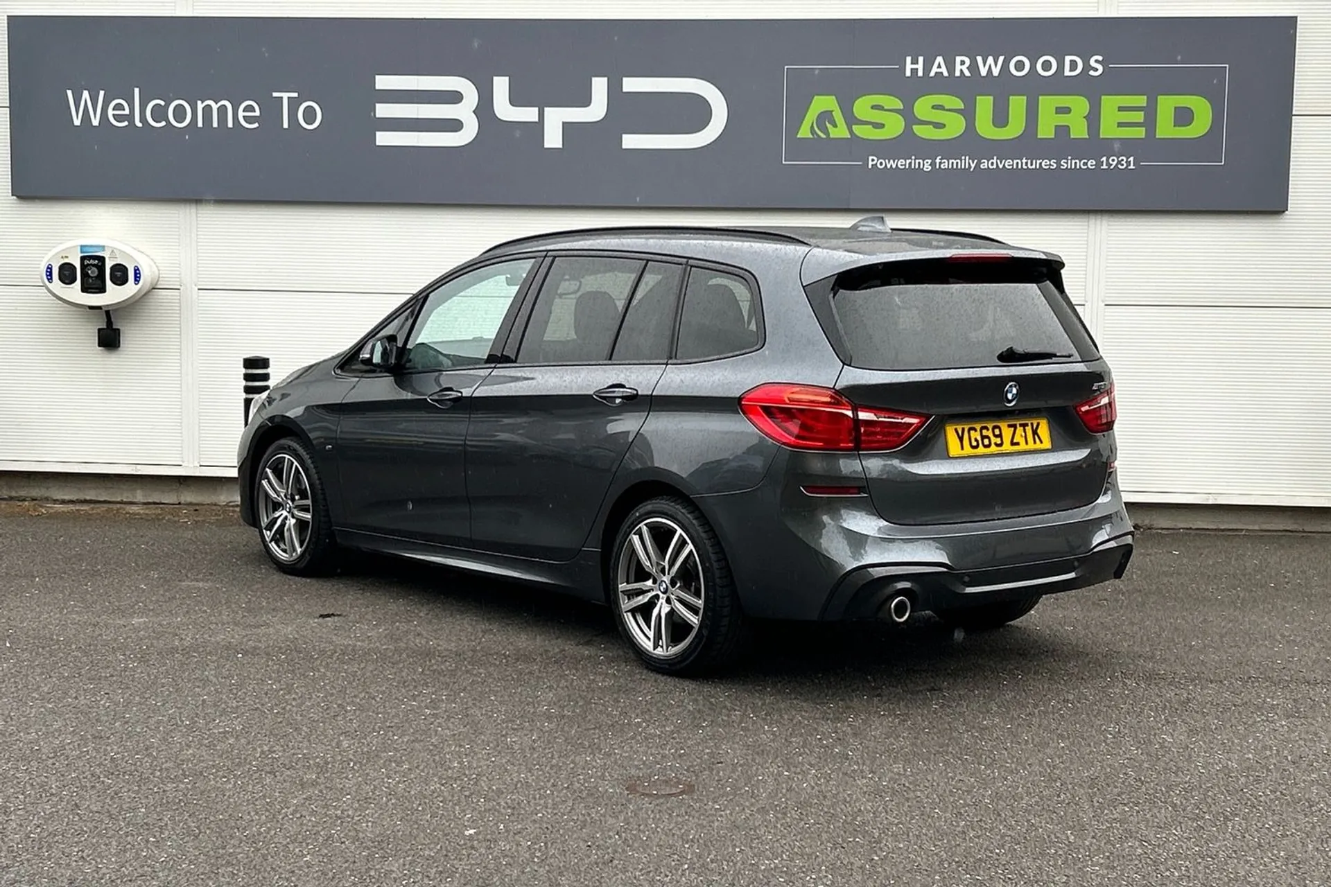 BMW 2 SERIES thumbnail image number 8