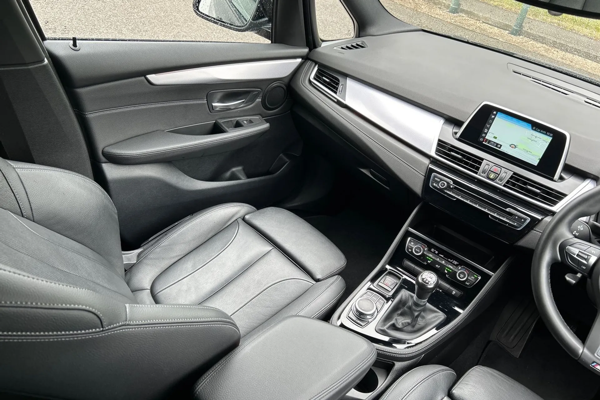 BMW 2 SERIES thumbnail image number 40