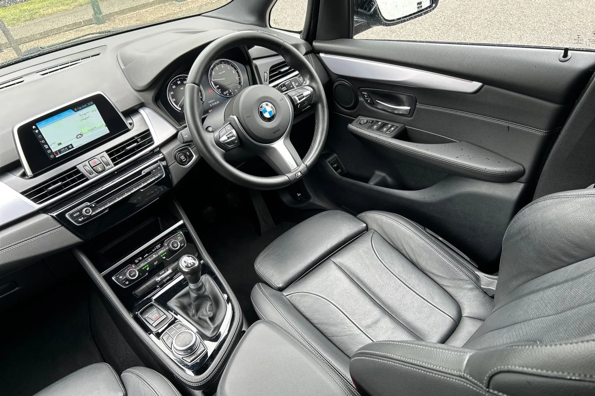 BMW 2 SERIES thumbnail image number 42