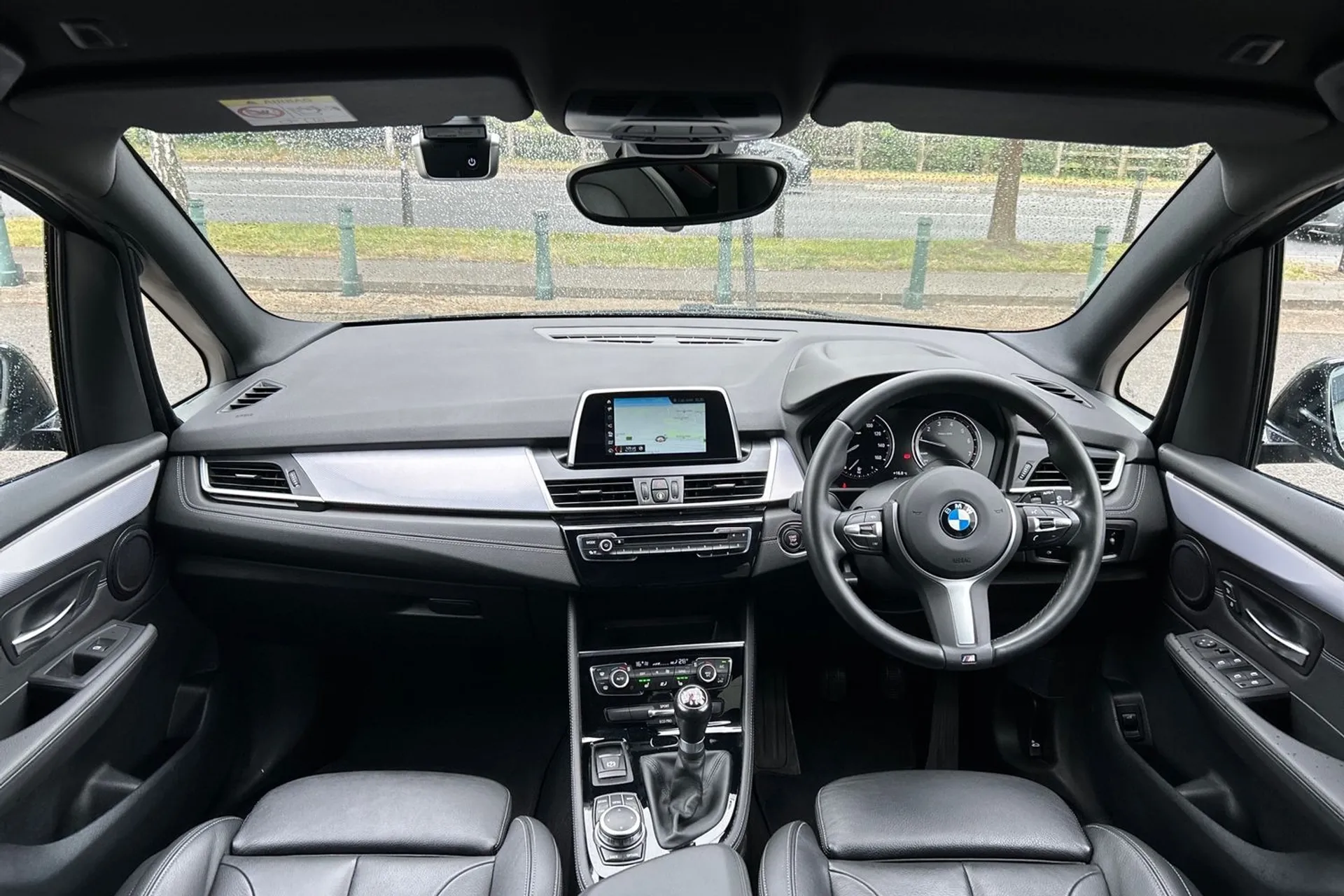 BMW 2 SERIES thumbnail image number 3