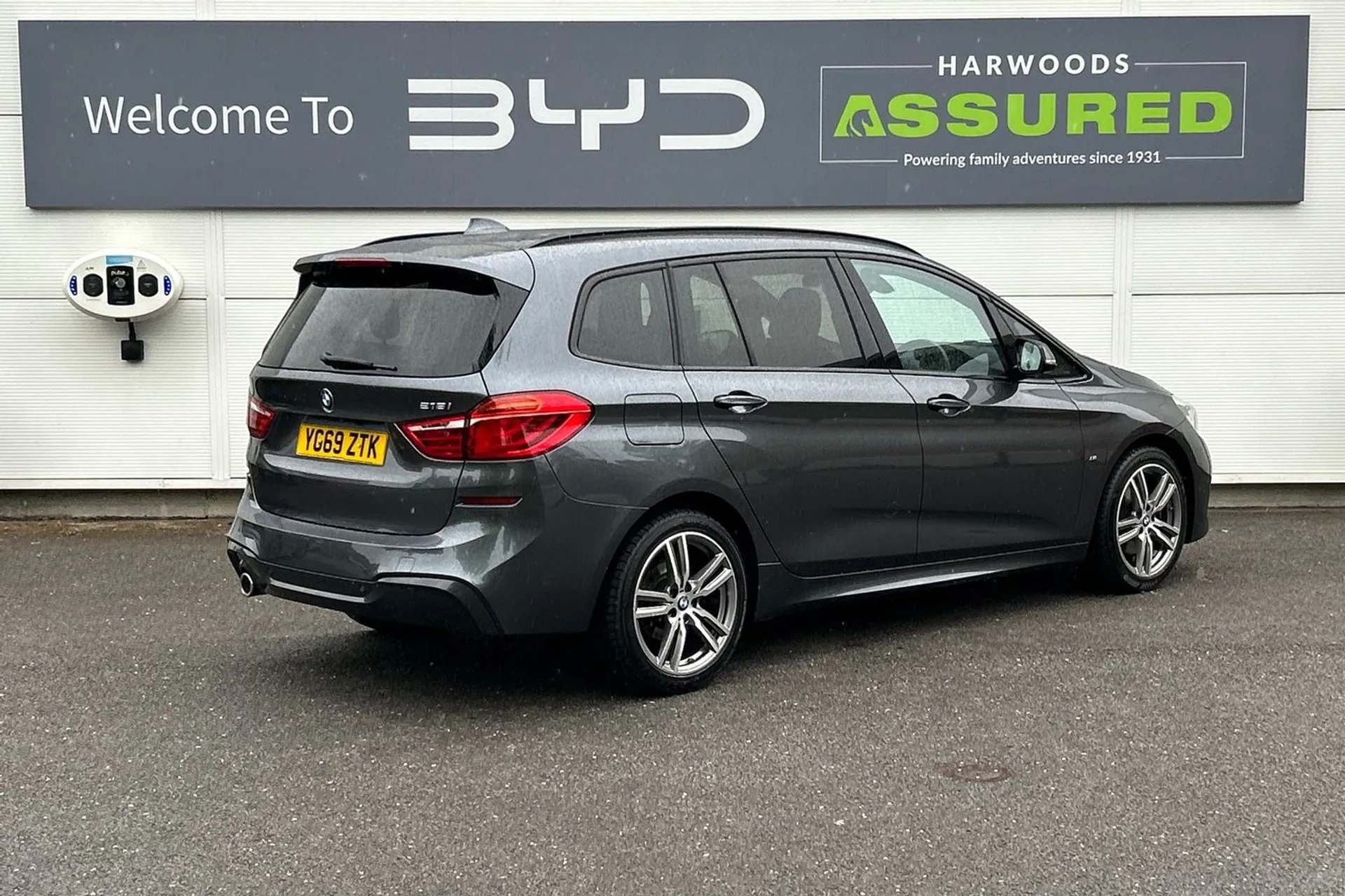 BMW 2 SERIES thumbnail image number 6