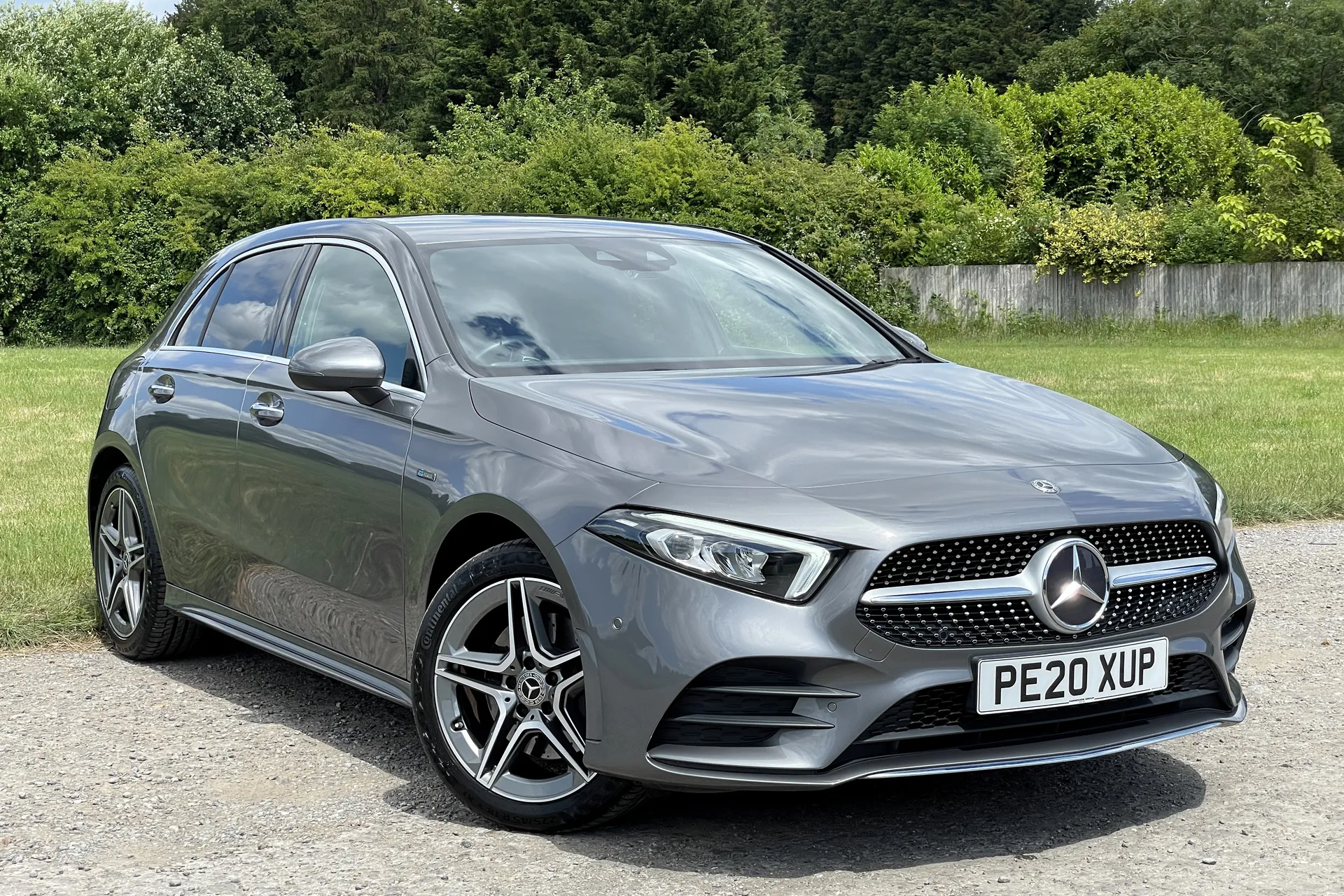 MERCEDES-BENZ A CLASS focused image