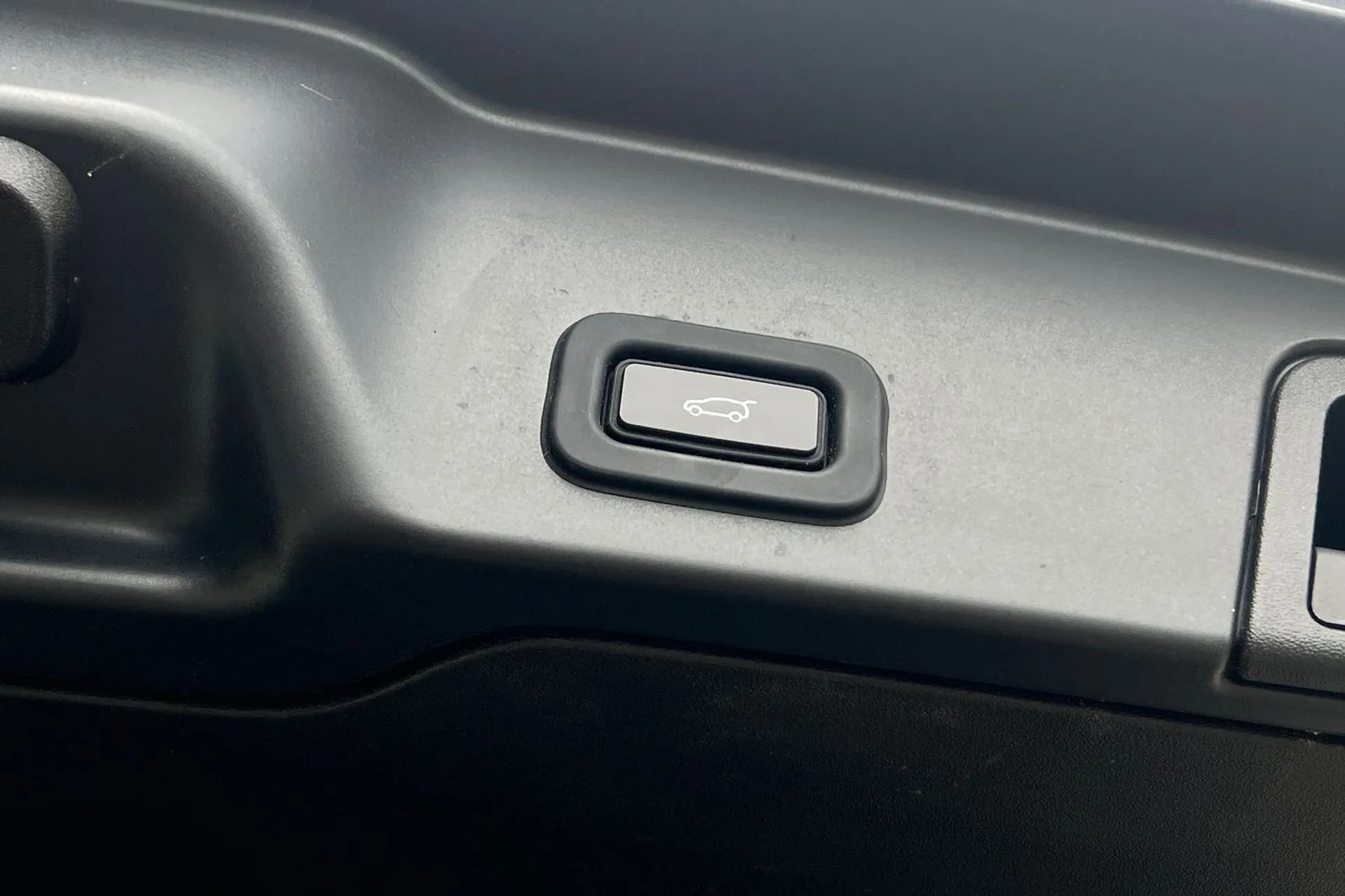 LAND ROVER RANGE ROVER EVOQUE thumbnail image number 33