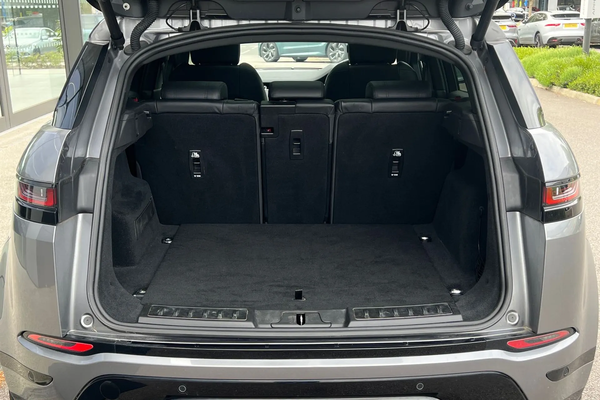 LAND ROVER RANGE ROVER EVOQUE thumbnail image number 34