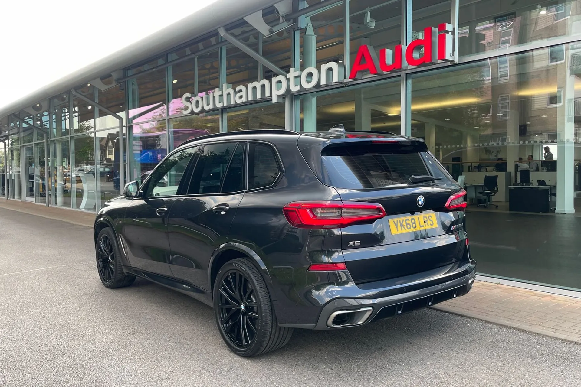 BMW X5 thumbnail image number 8