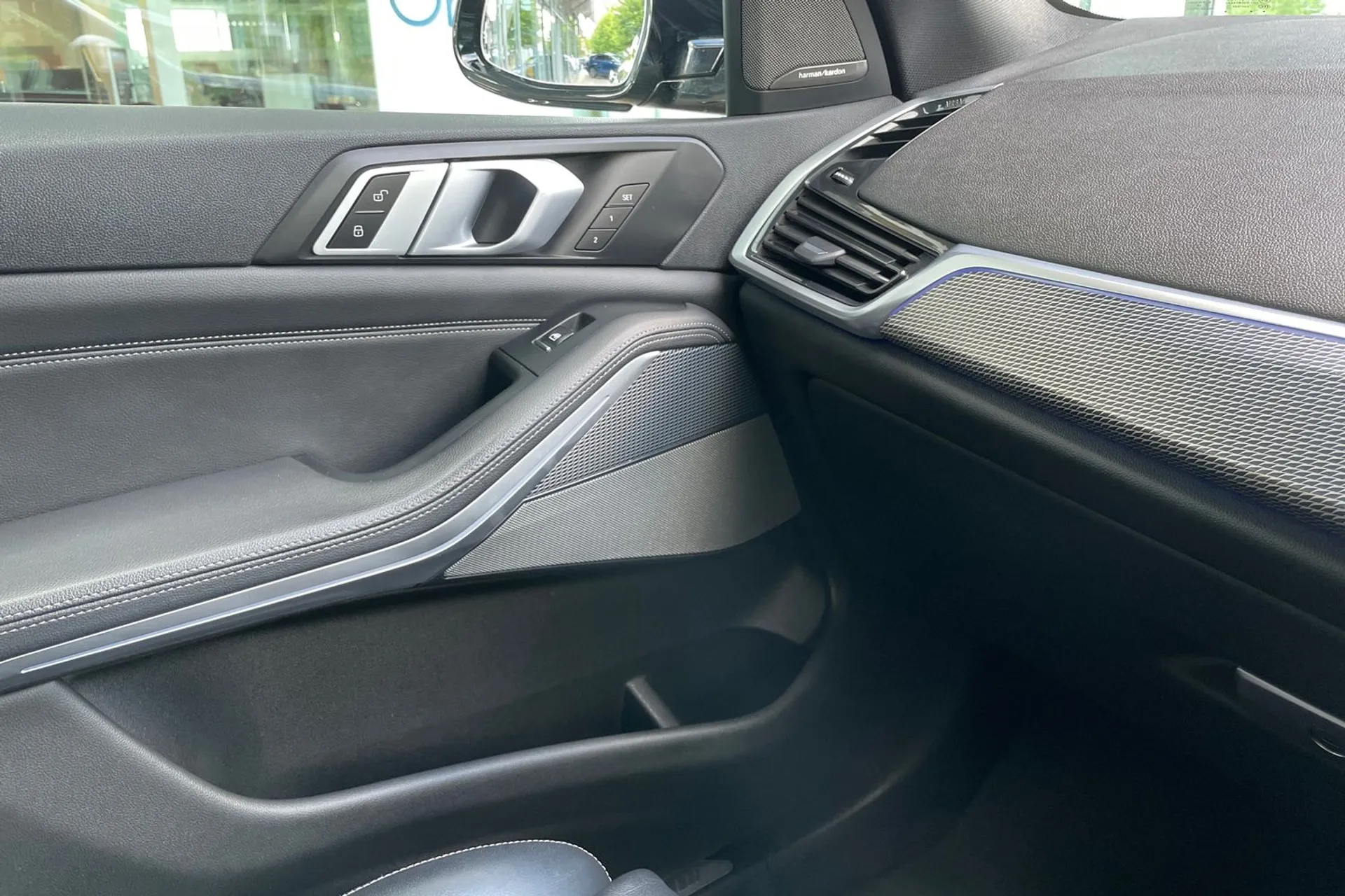 BMW X5 thumbnail image number 39