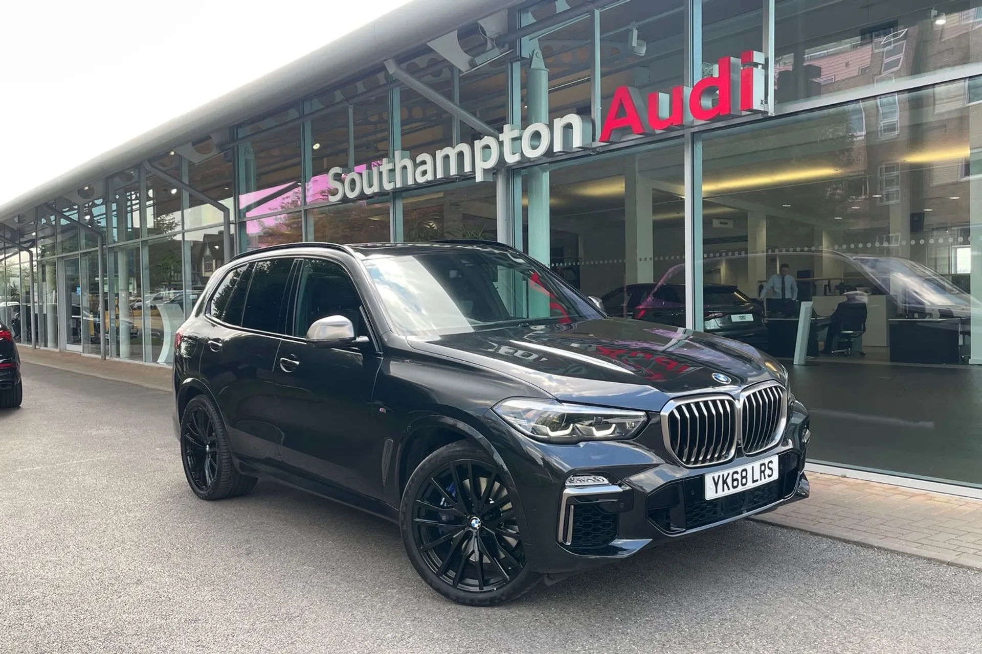 BMW X5 focused image