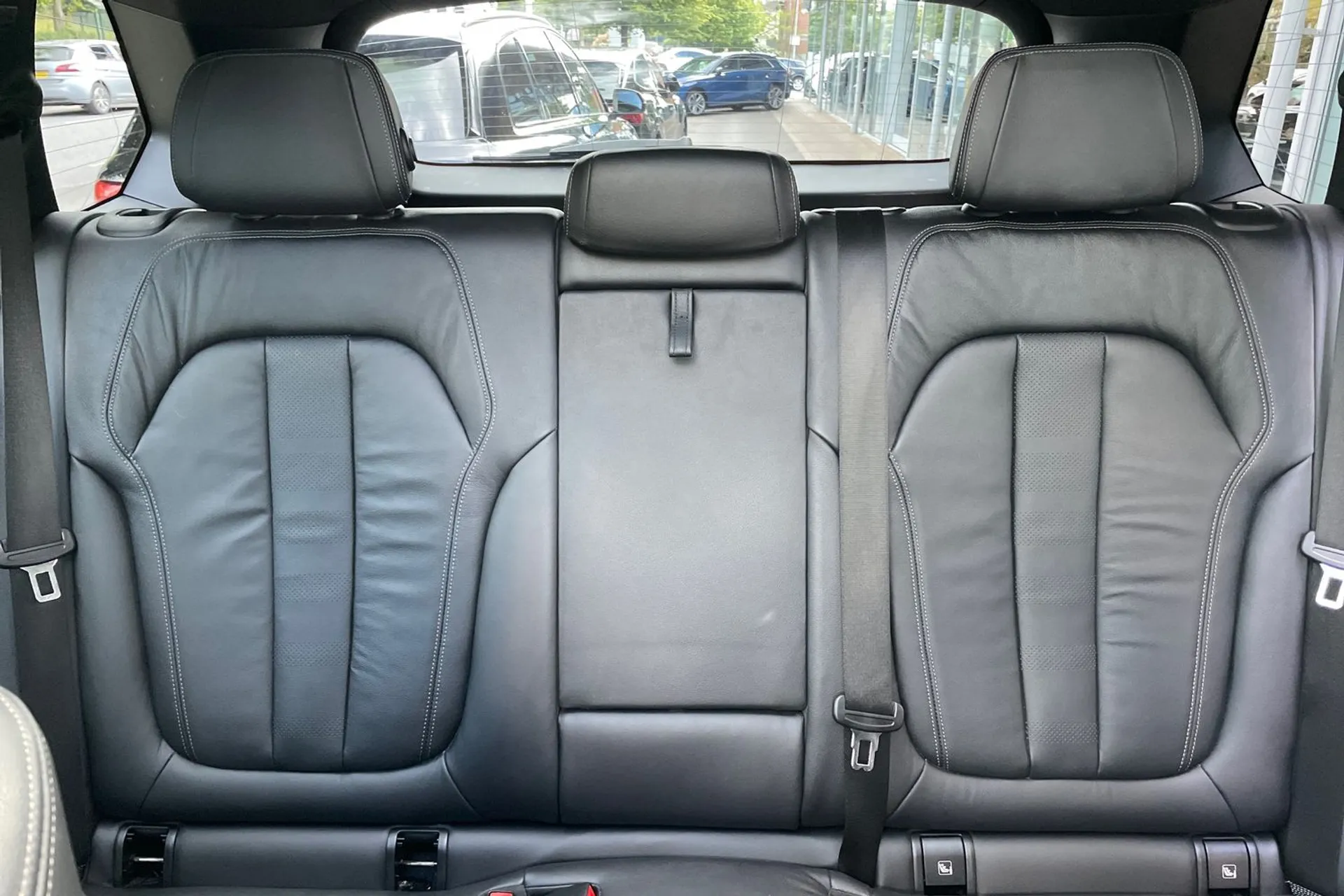 BMW X5 thumbnail image number 30