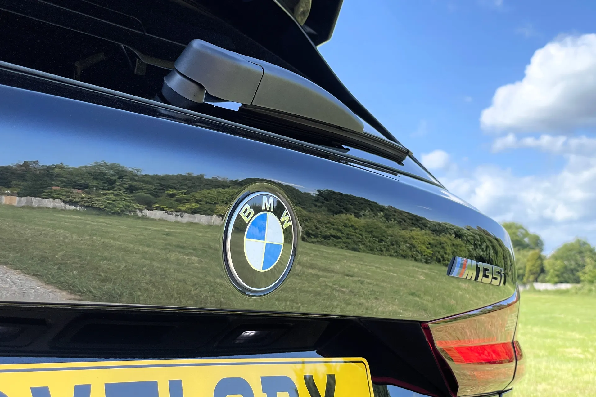 BMW 1 SERIES thumbnail image number 21