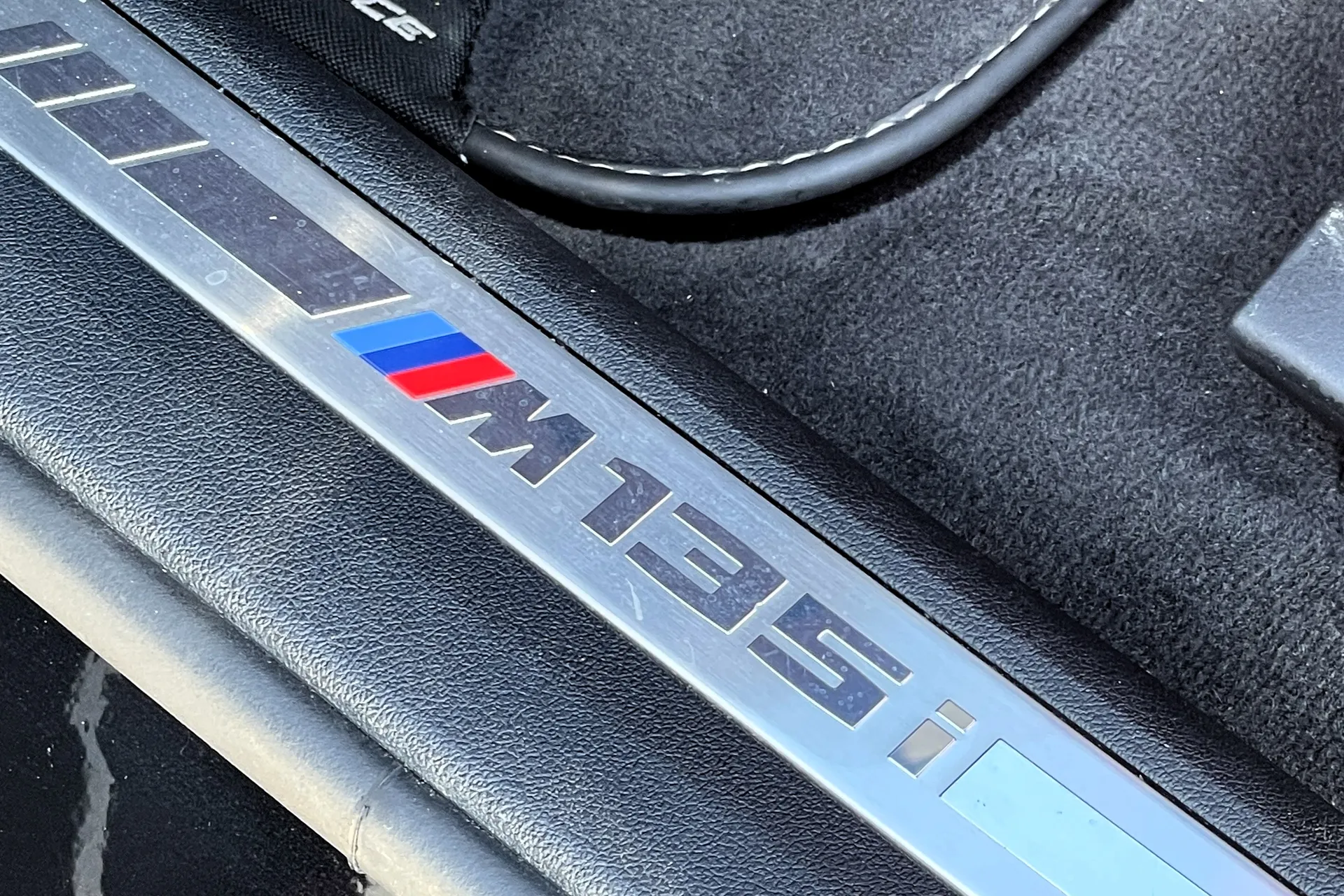 BMW 1 SERIES thumbnail image number 40