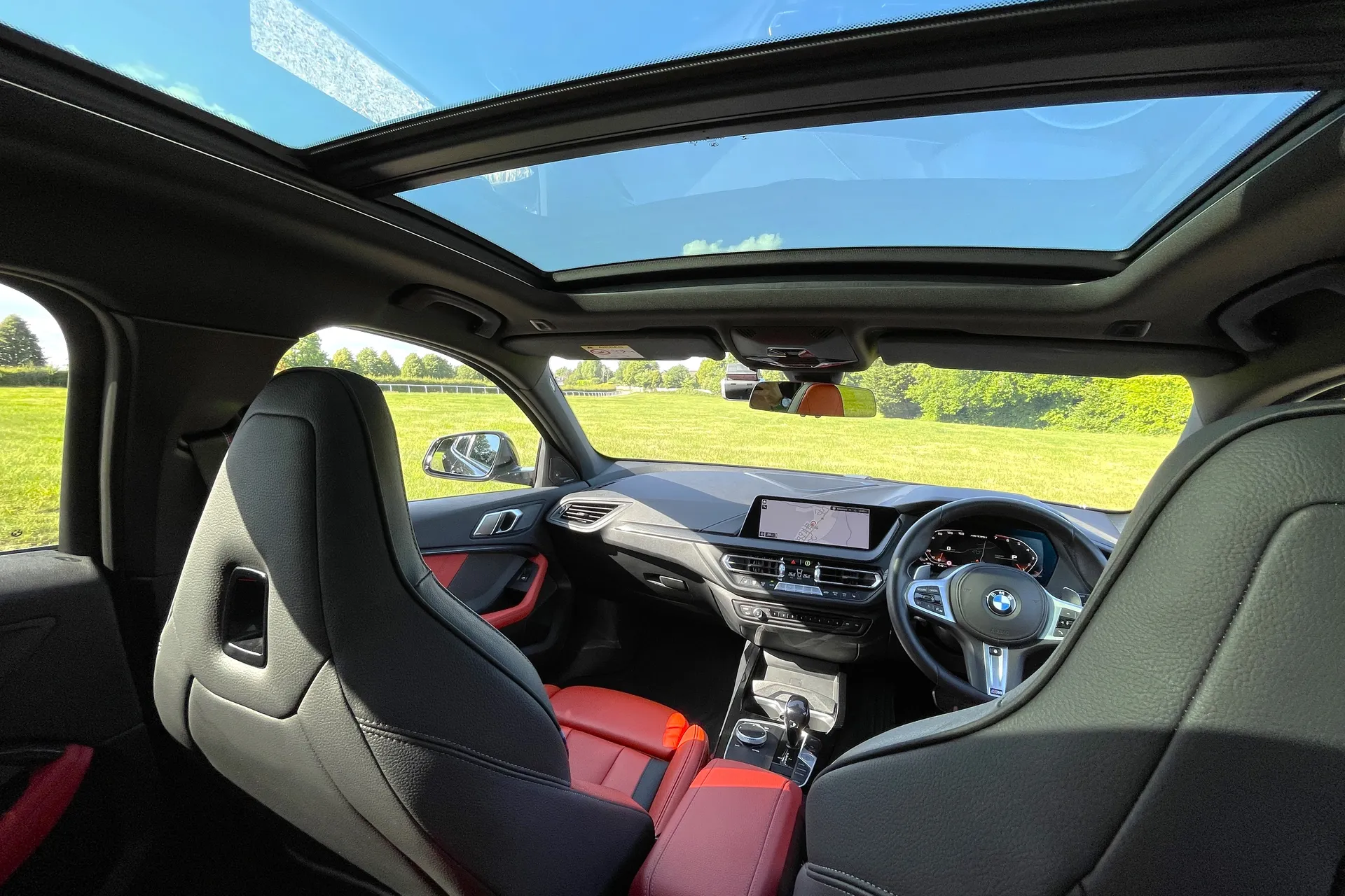 BMW 1 SERIES thumbnail image number 48