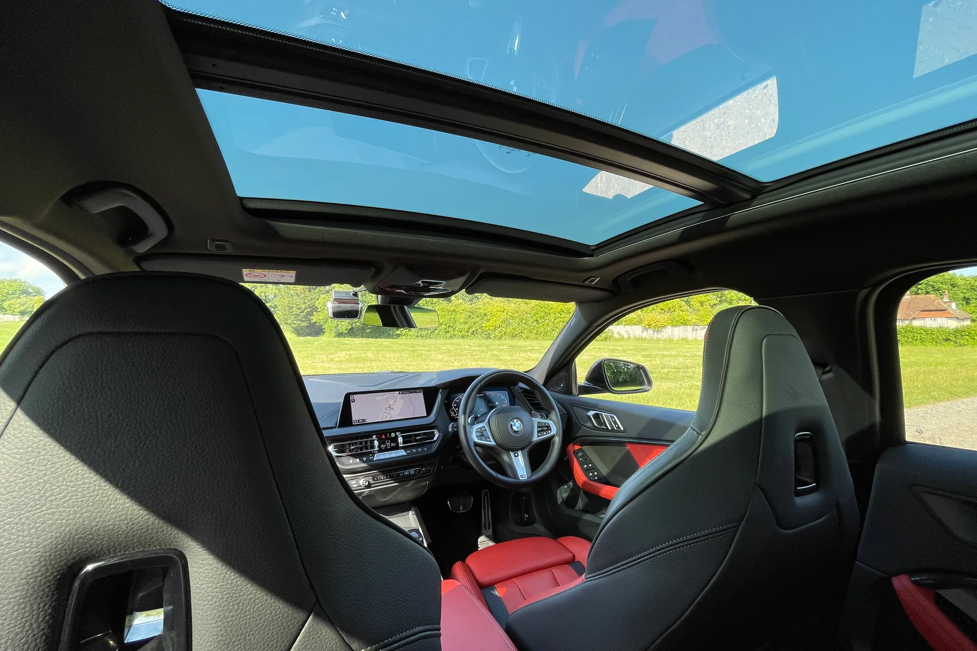 BMW 1 SERIES thumbnail image number 4