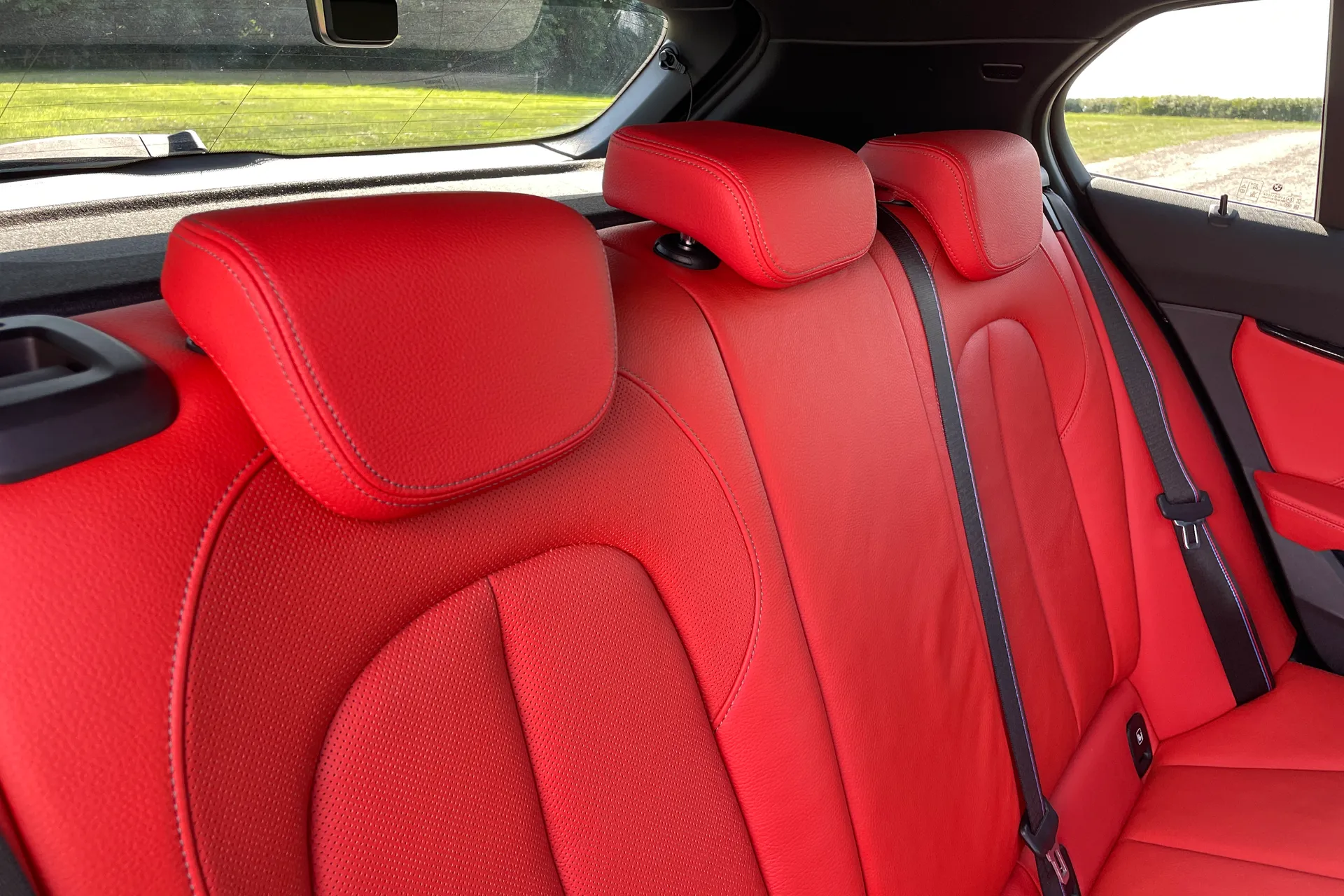 BMW 1 SERIES thumbnail image number 36