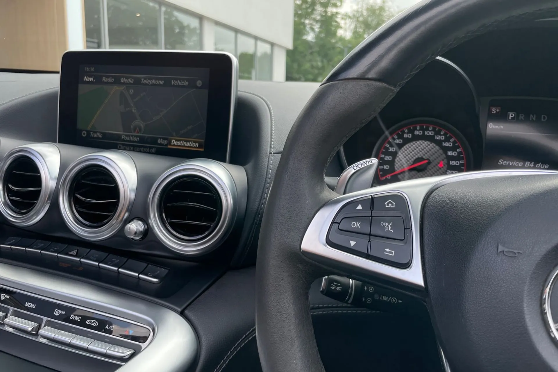 MERCEDES-BENZ AMG GT thumbnail image number 41