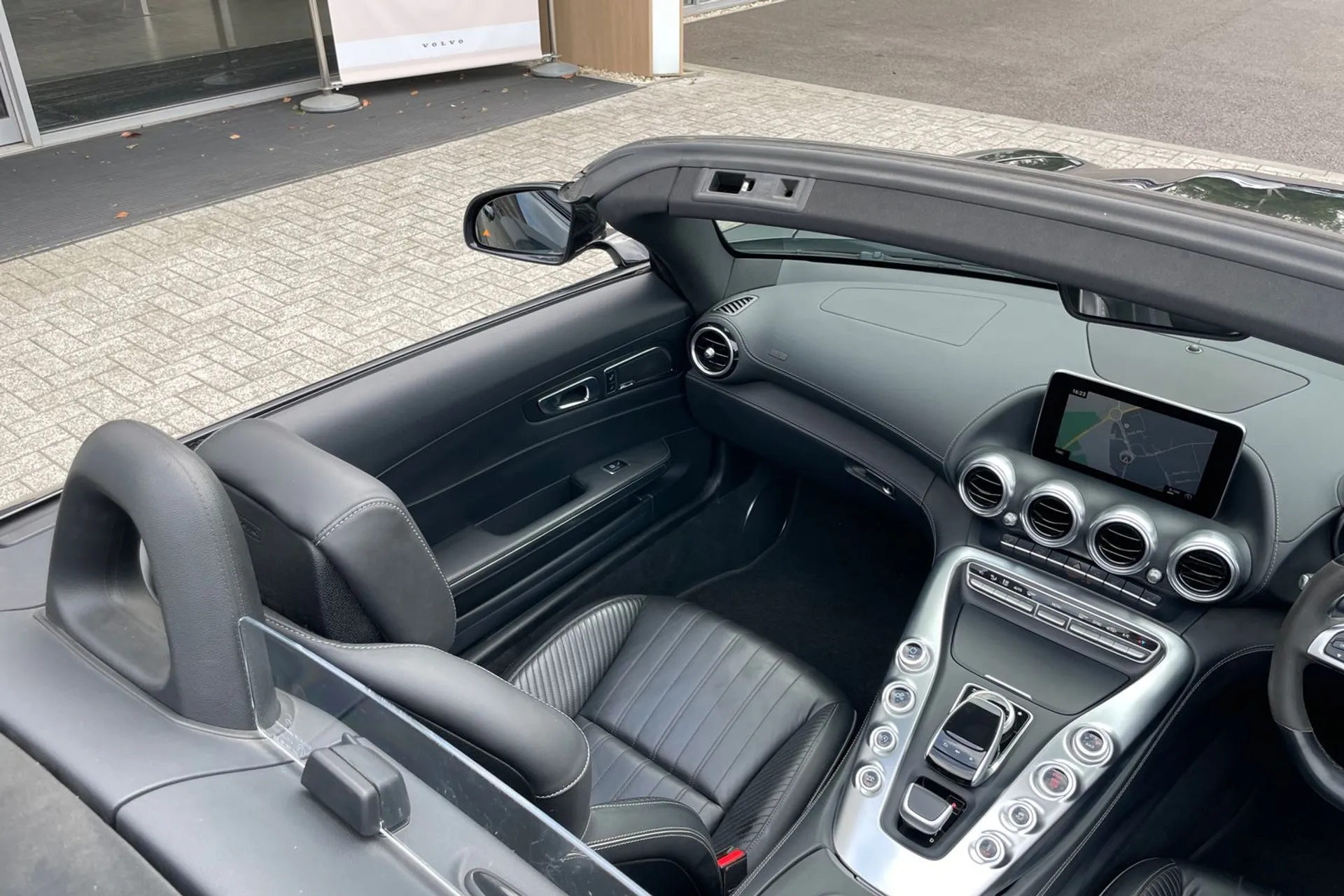 MERCEDES-BENZ AMG GT thumbnail image number 37