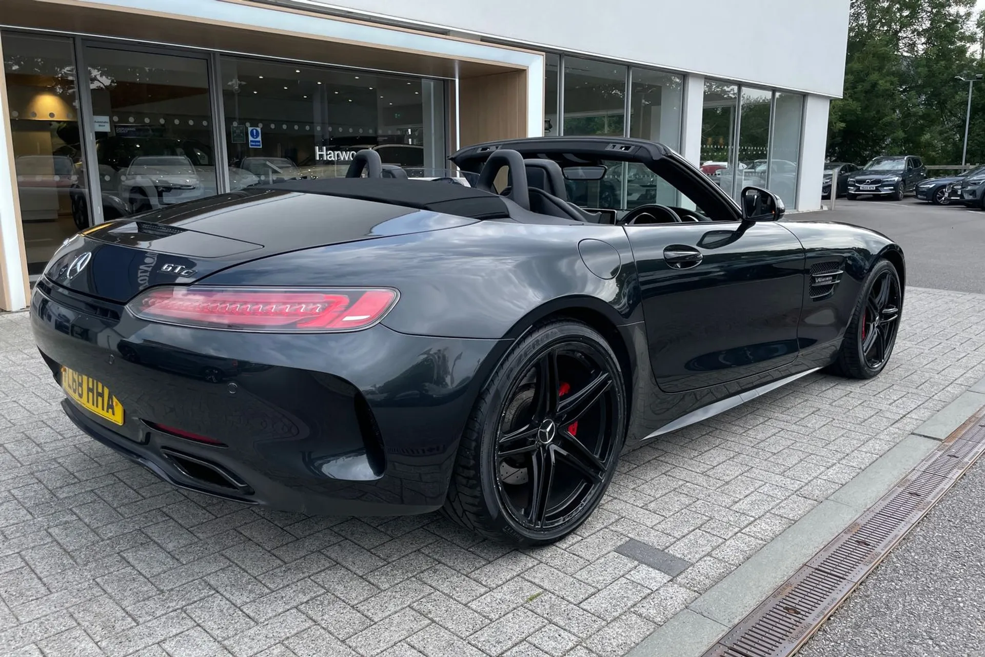 MERCEDES-BENZ AMG GT thumbnail image number 9