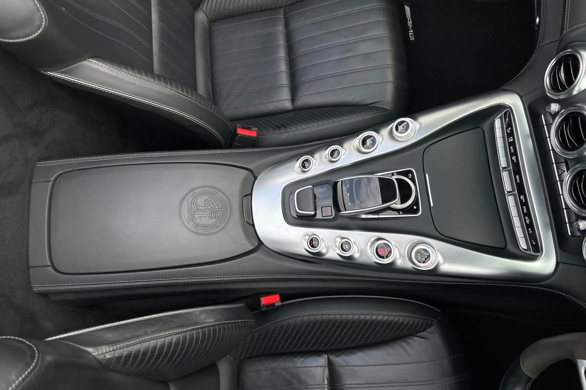 MERCEDES-BENZ AMG GT thumbnail image number 28