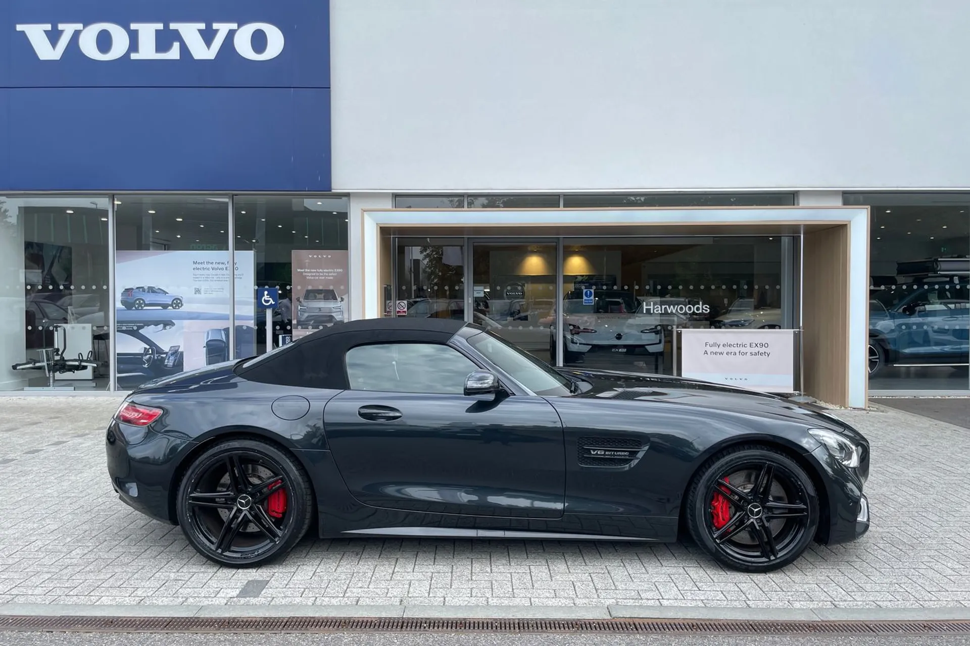 MERCEDES-BENZ AMG GT thumbnail image number 4
