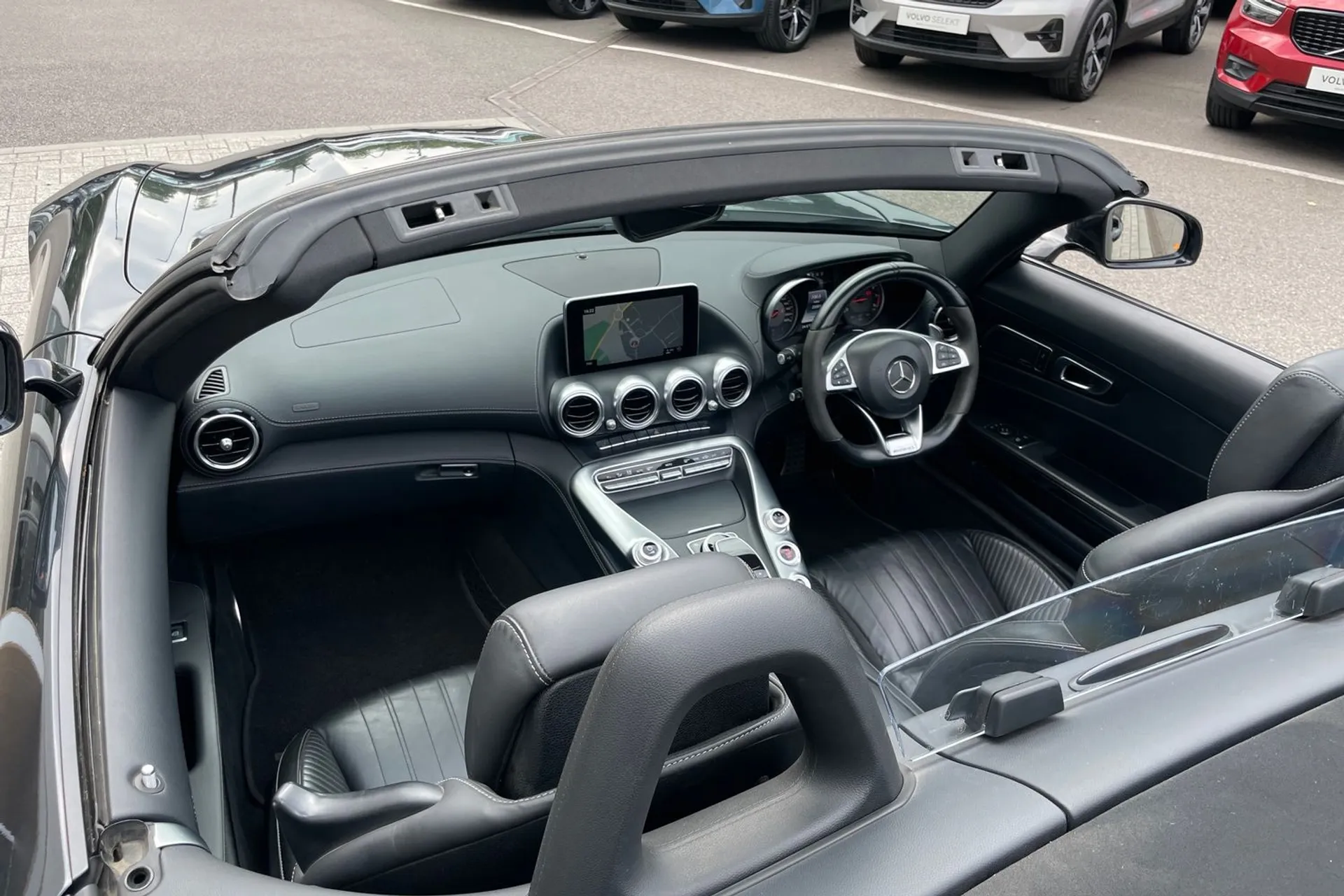 MERCEDES-BENZ AMG GT thumbnail image number 36