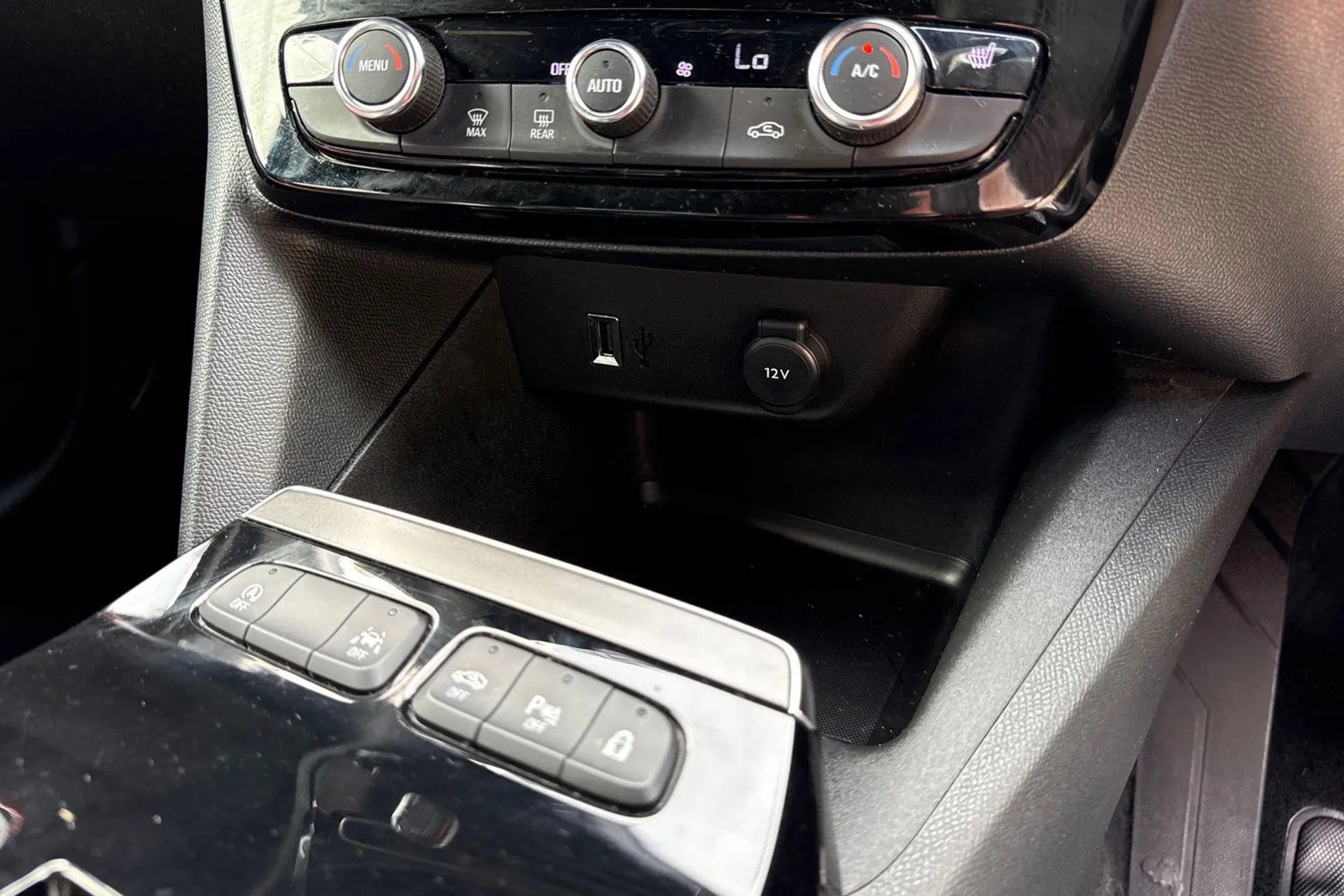 VAUXHALL MOKKA thumbnail image number 51