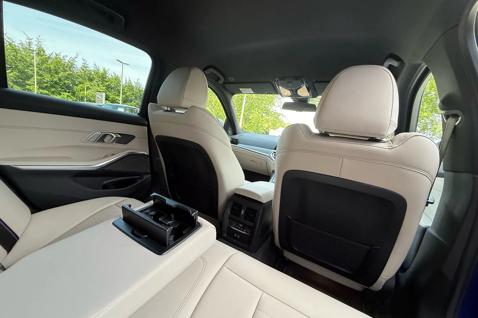 BMW 3 SERIES thumbnail image number 43