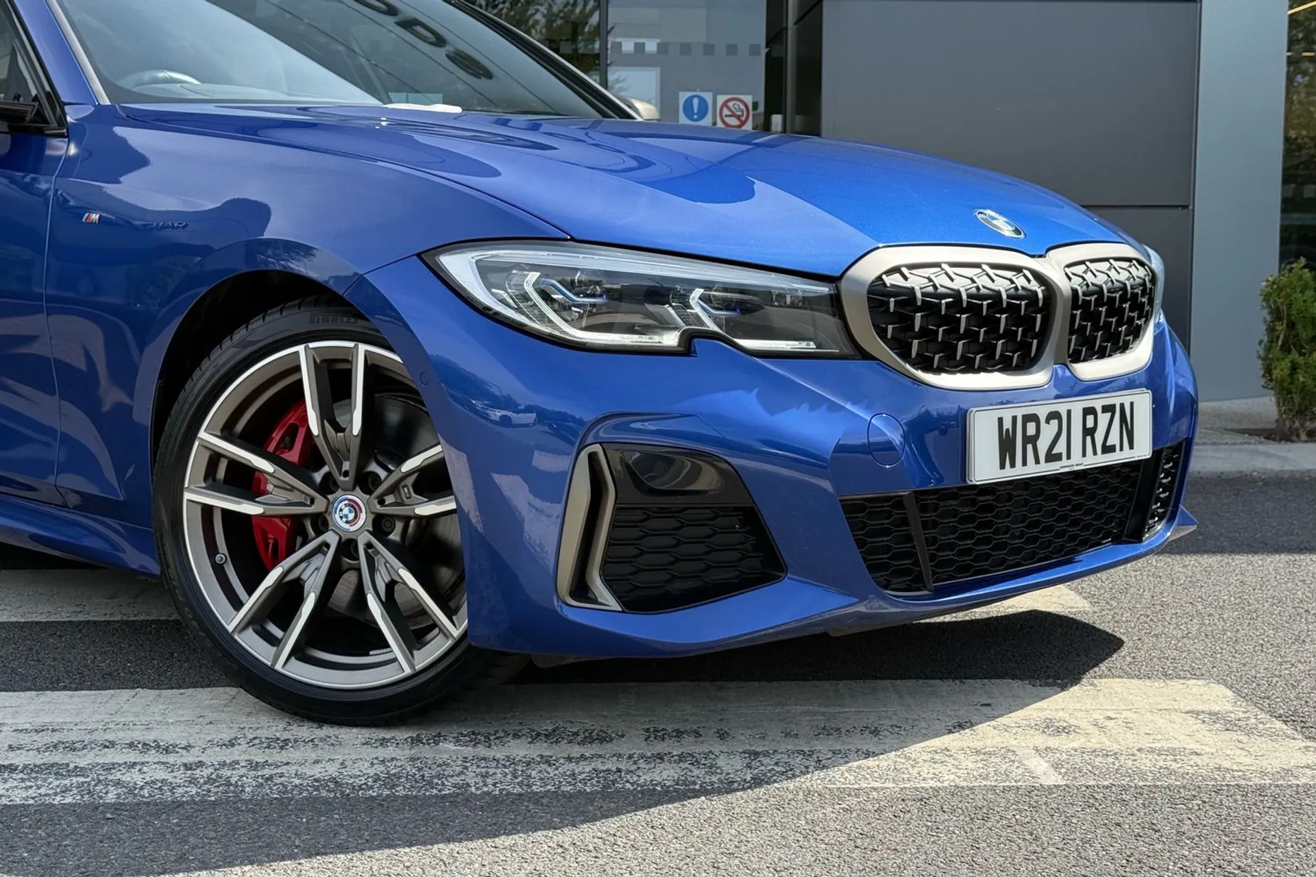 BMW 3 SERIES thumbnail image number 32