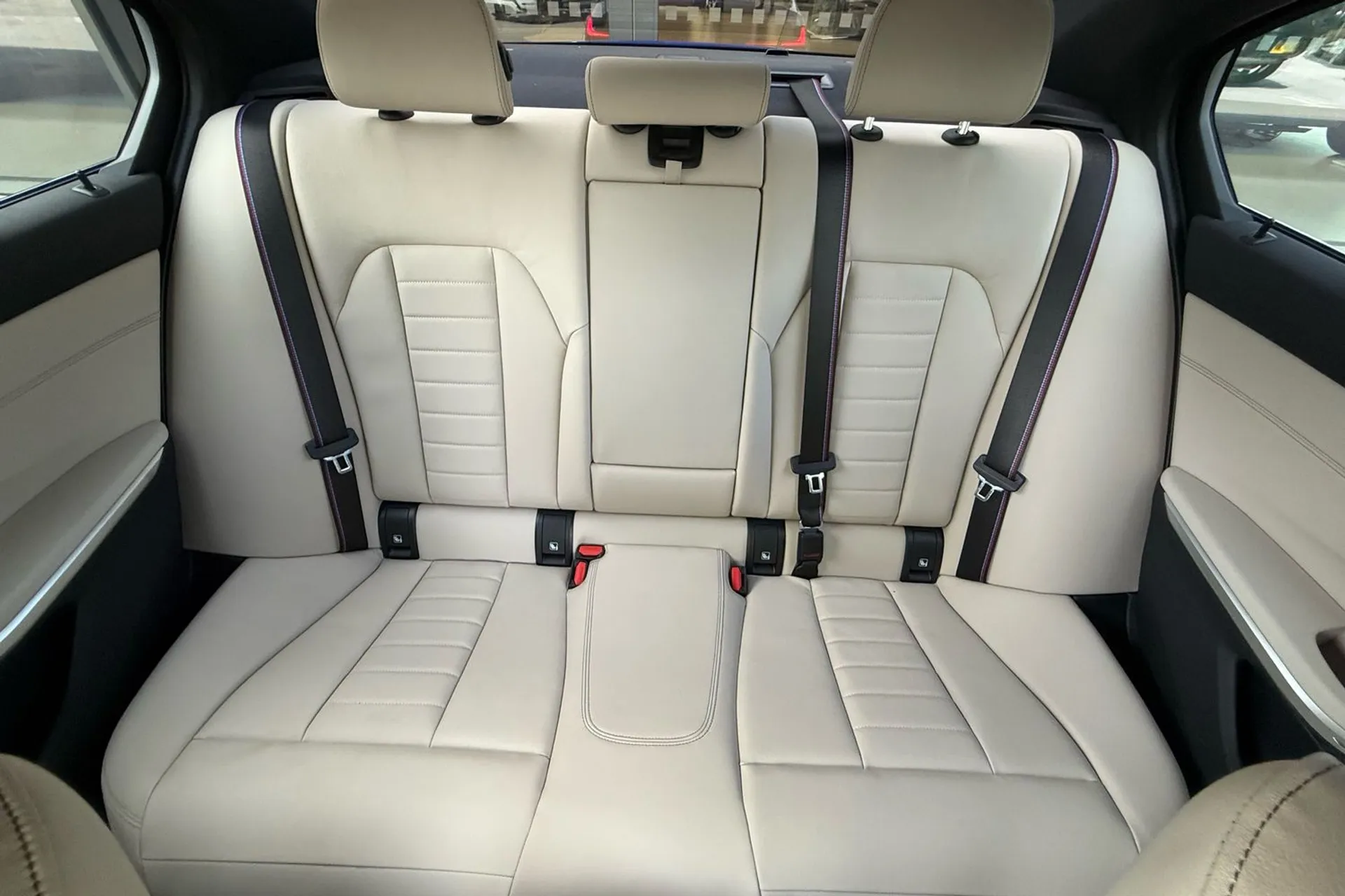 BMW 3 SERIES thumbnail image number 11