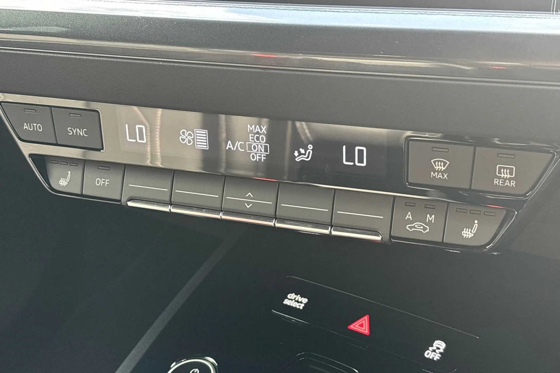 Audi Q4 thumbnail image number 48