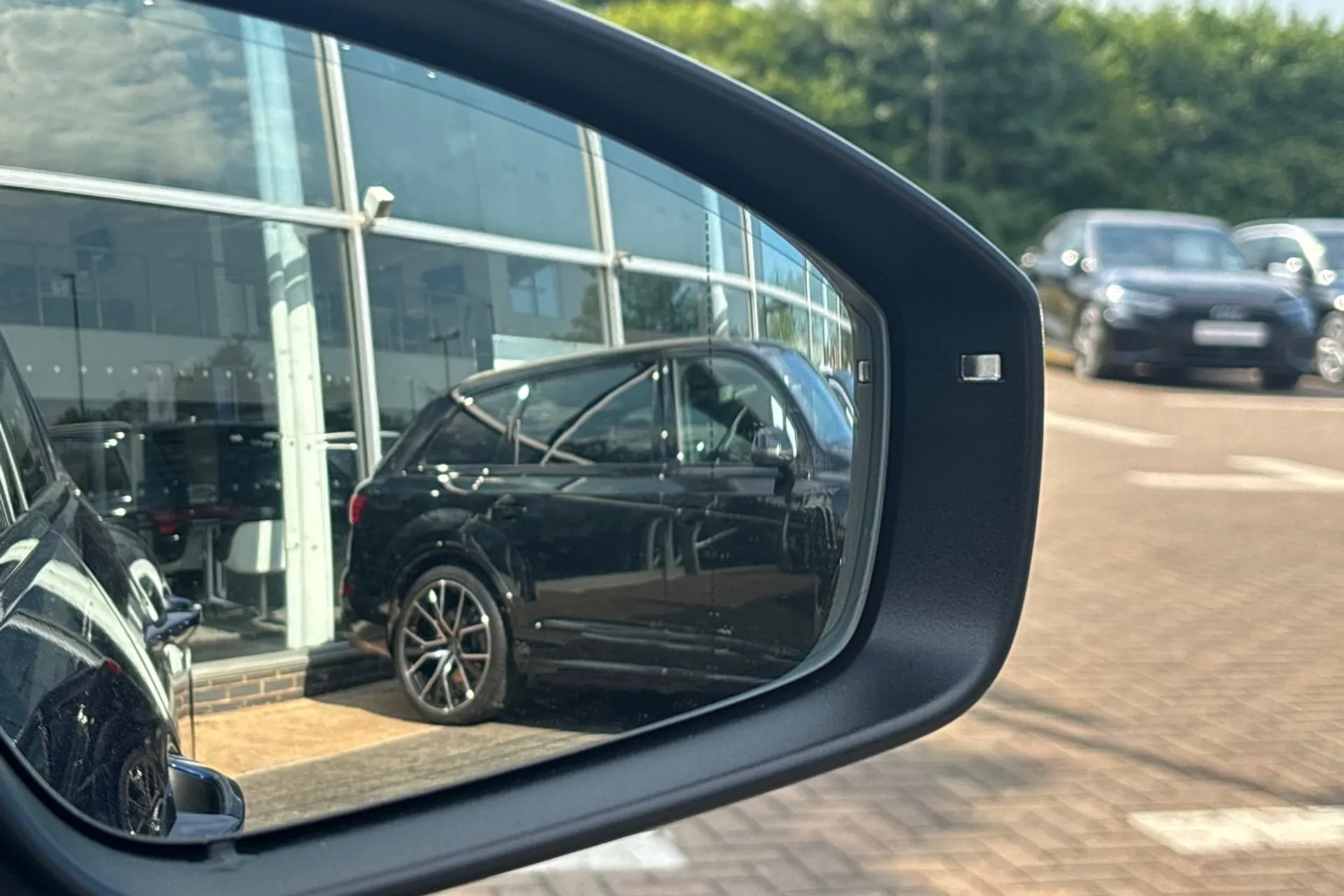 Audi Q4 thumbnail image number 52