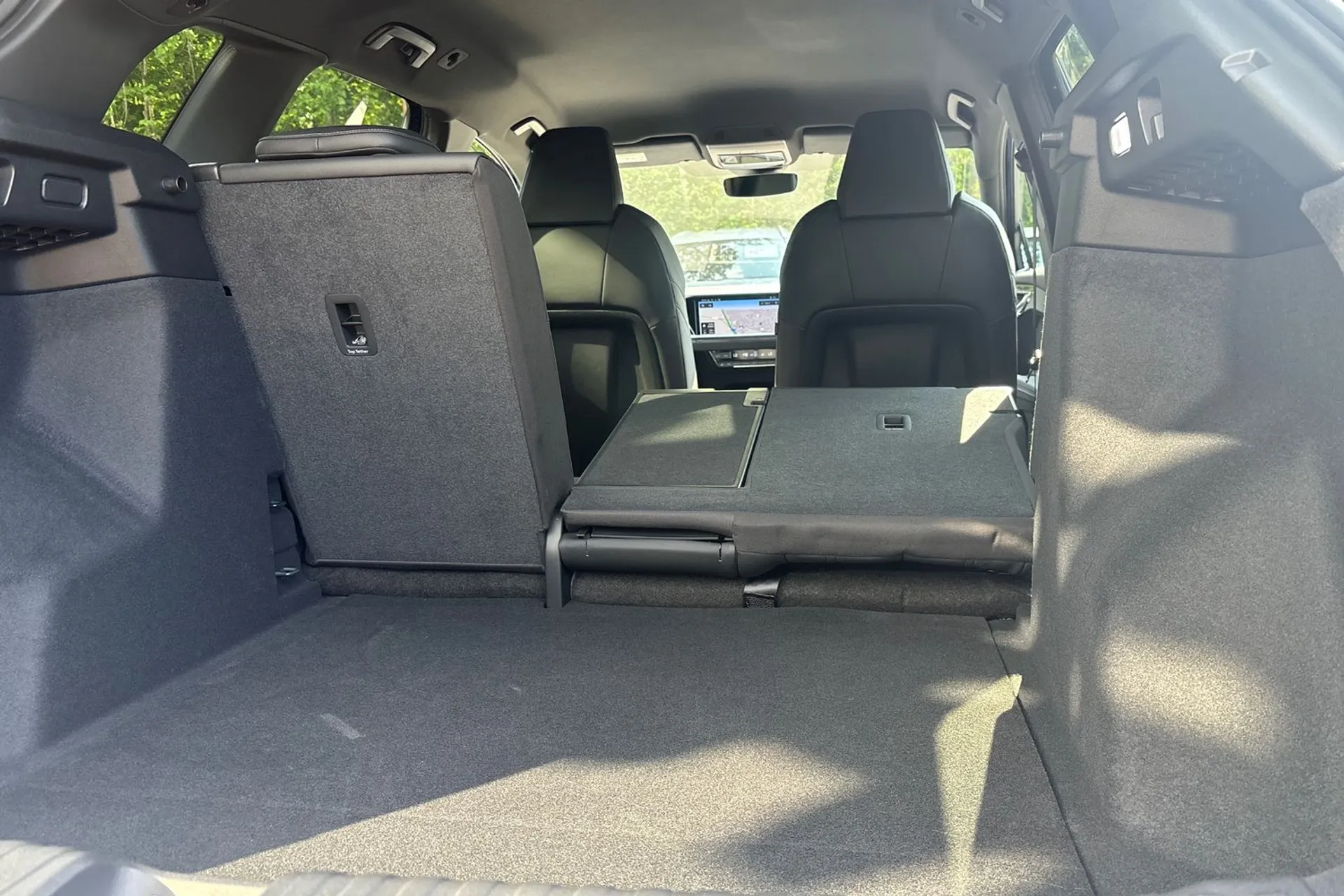 Audi Q4 thumbnail image number 25