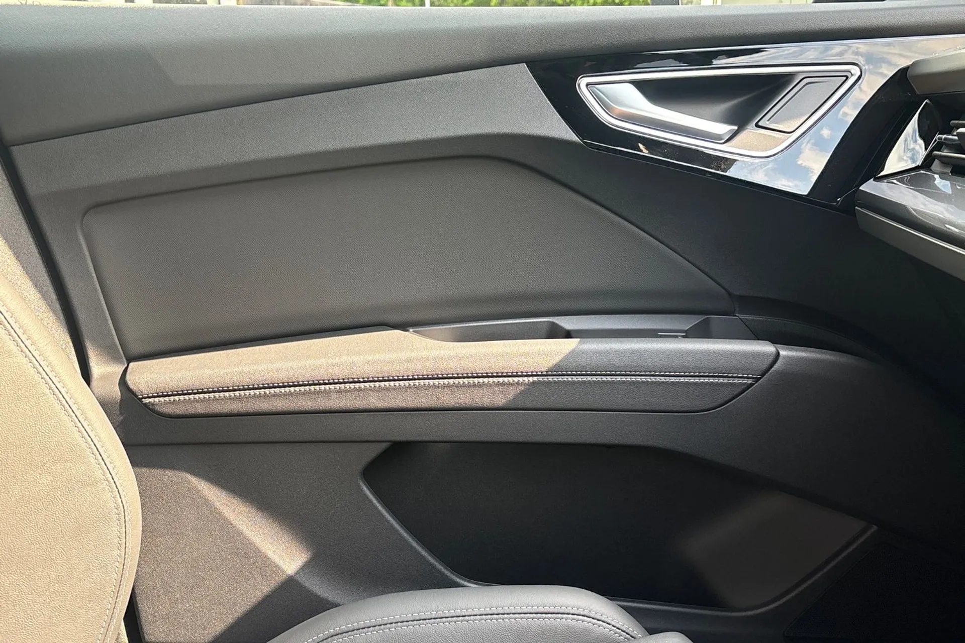 Audi Q4 thumbnail image number 43