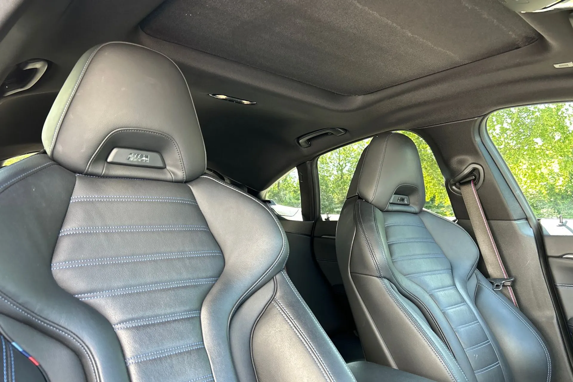 BMW I4 thumbnail image number 57
