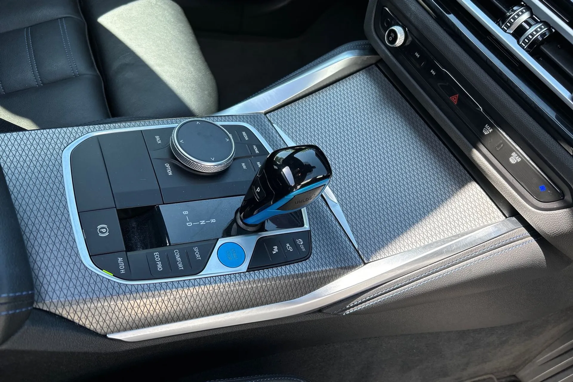 BMW I4 thumbnail image number 52