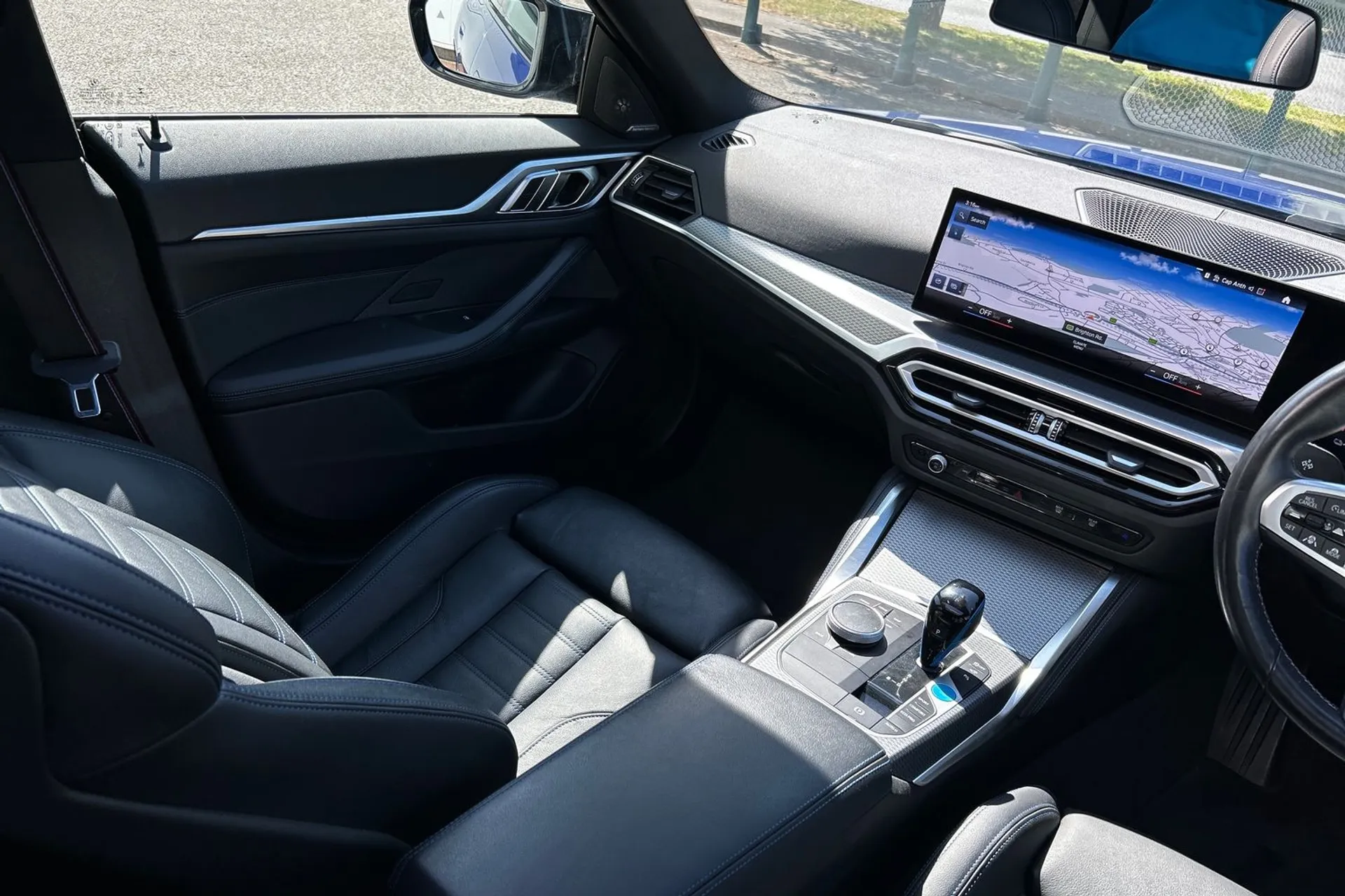BMW I4 thumbnail image number 41