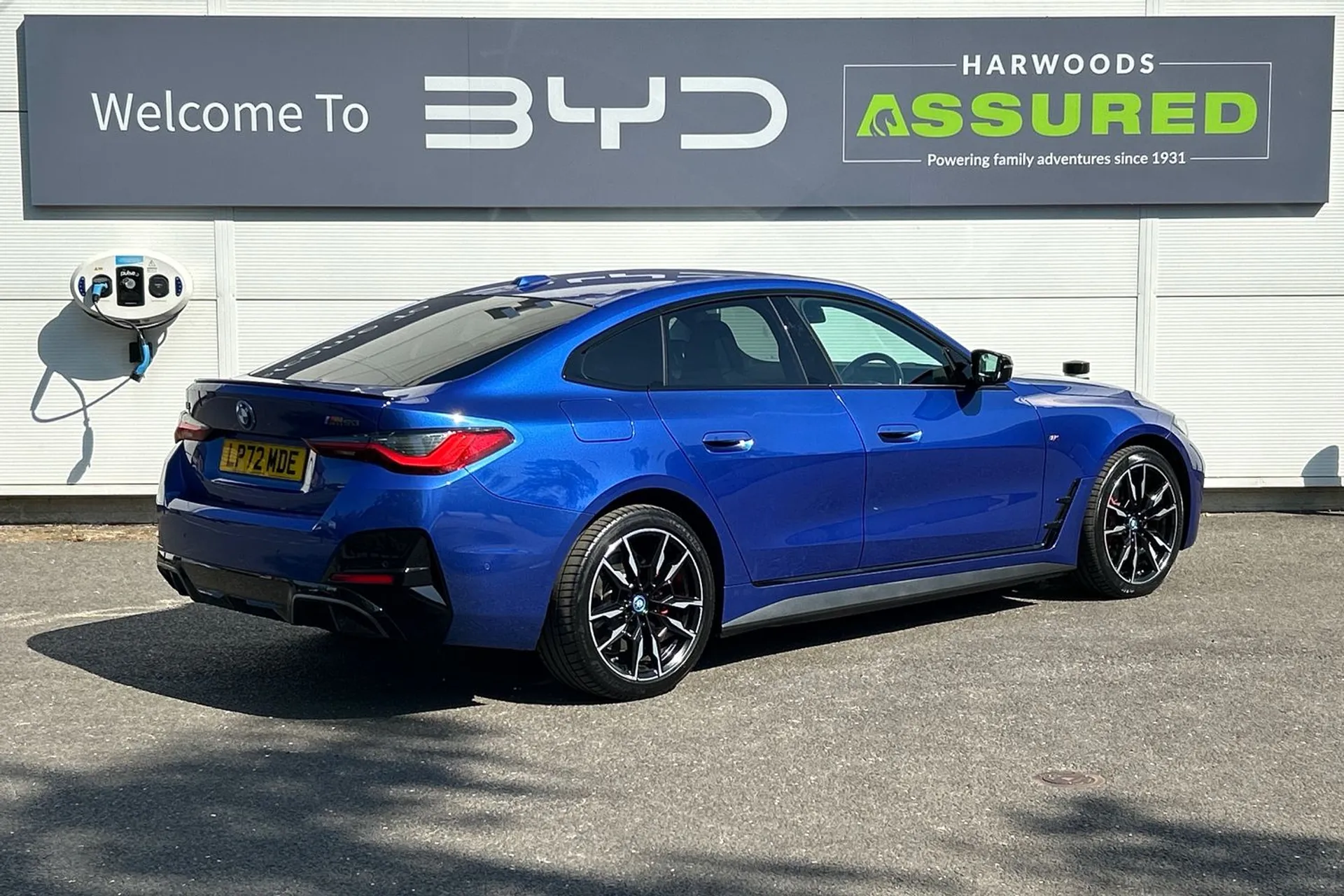 BMW I4 thumbnail image number 7