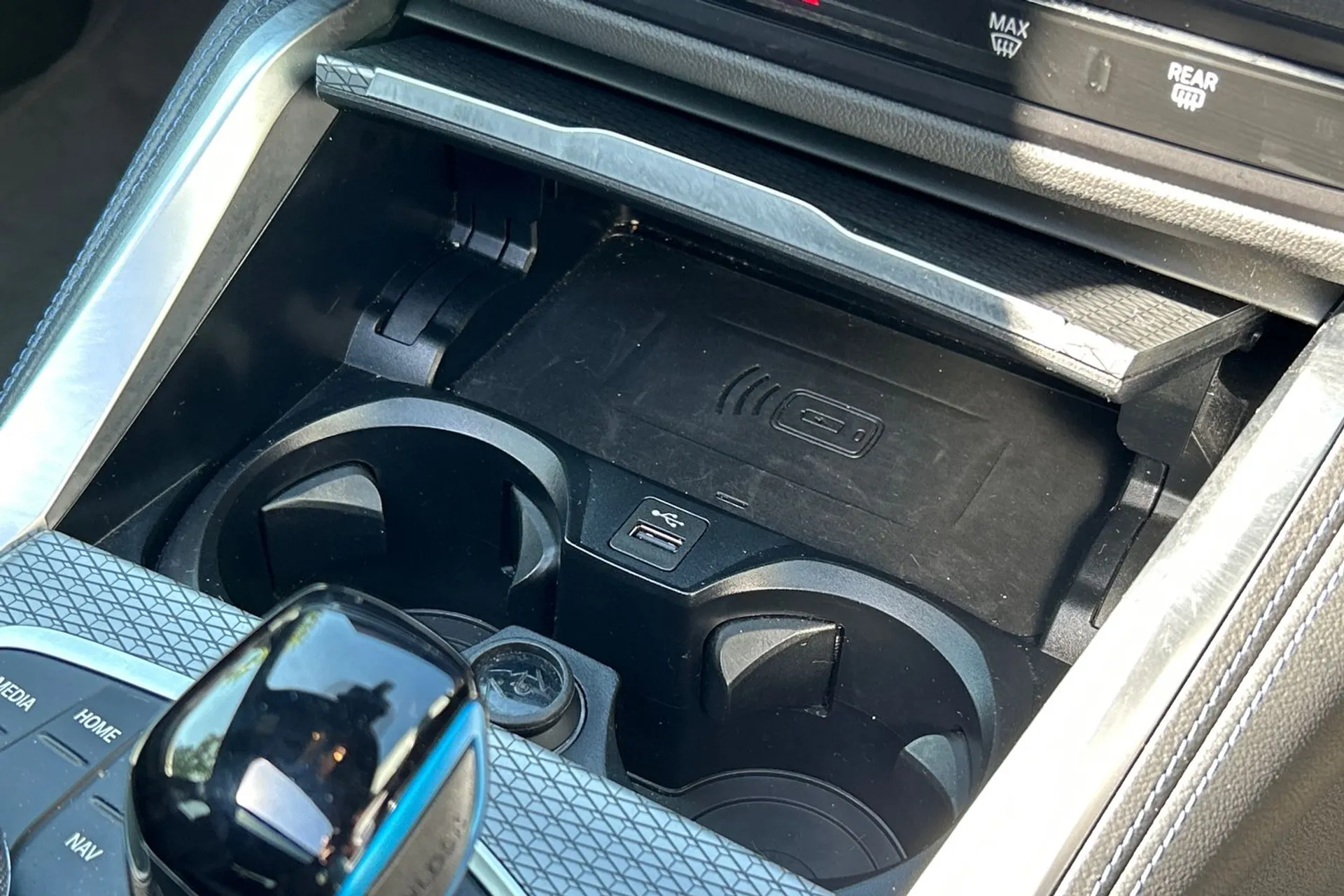 BMW I4 thumbnail image number 53
