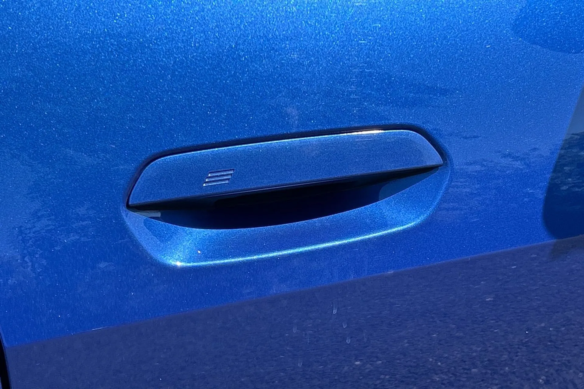 BMW I4 thumbnail image number 31