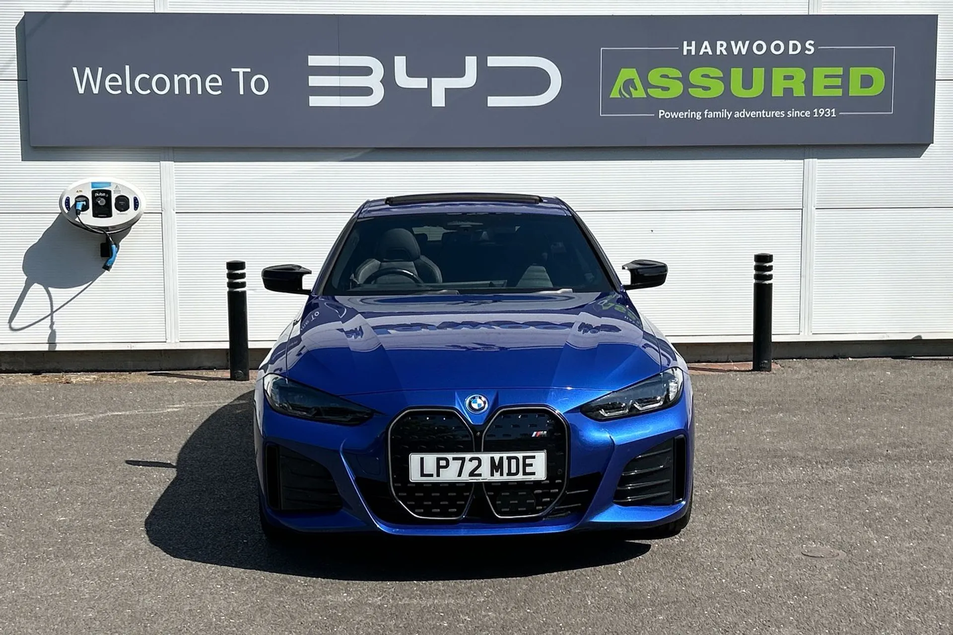 BMW I4 thumbnail image number 17