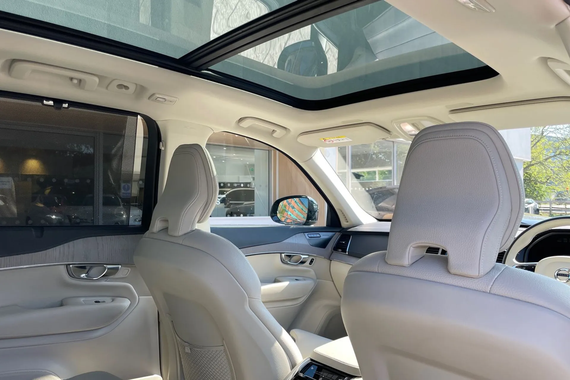 Volvo XC90 thumbnail image number 25