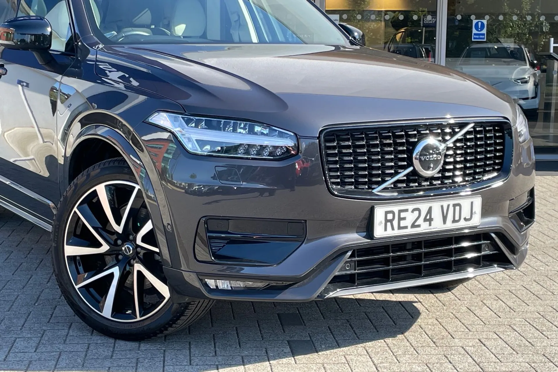 Volvo XC90 thumbnail image number 8