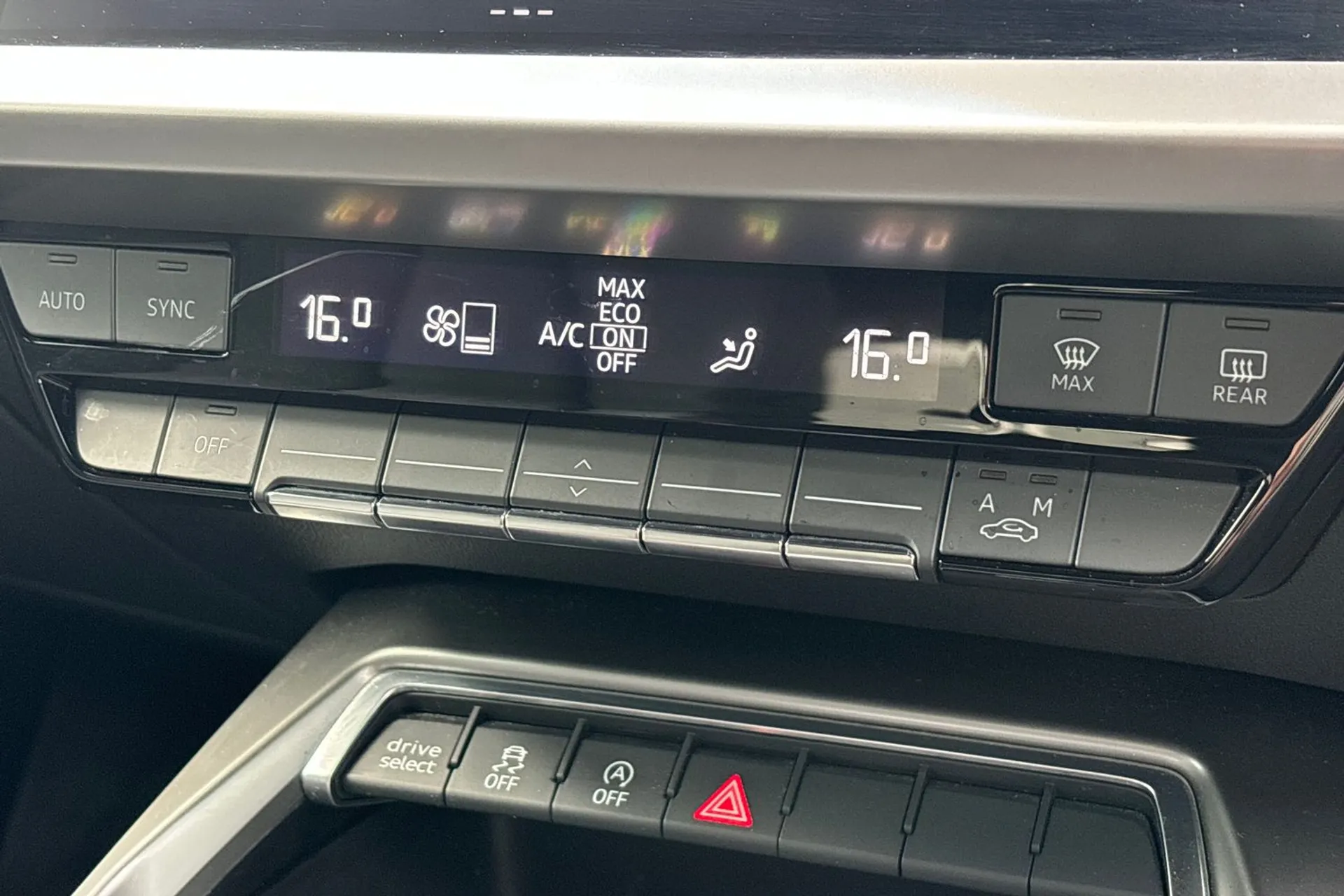Audi A3 thumbnail image number 39