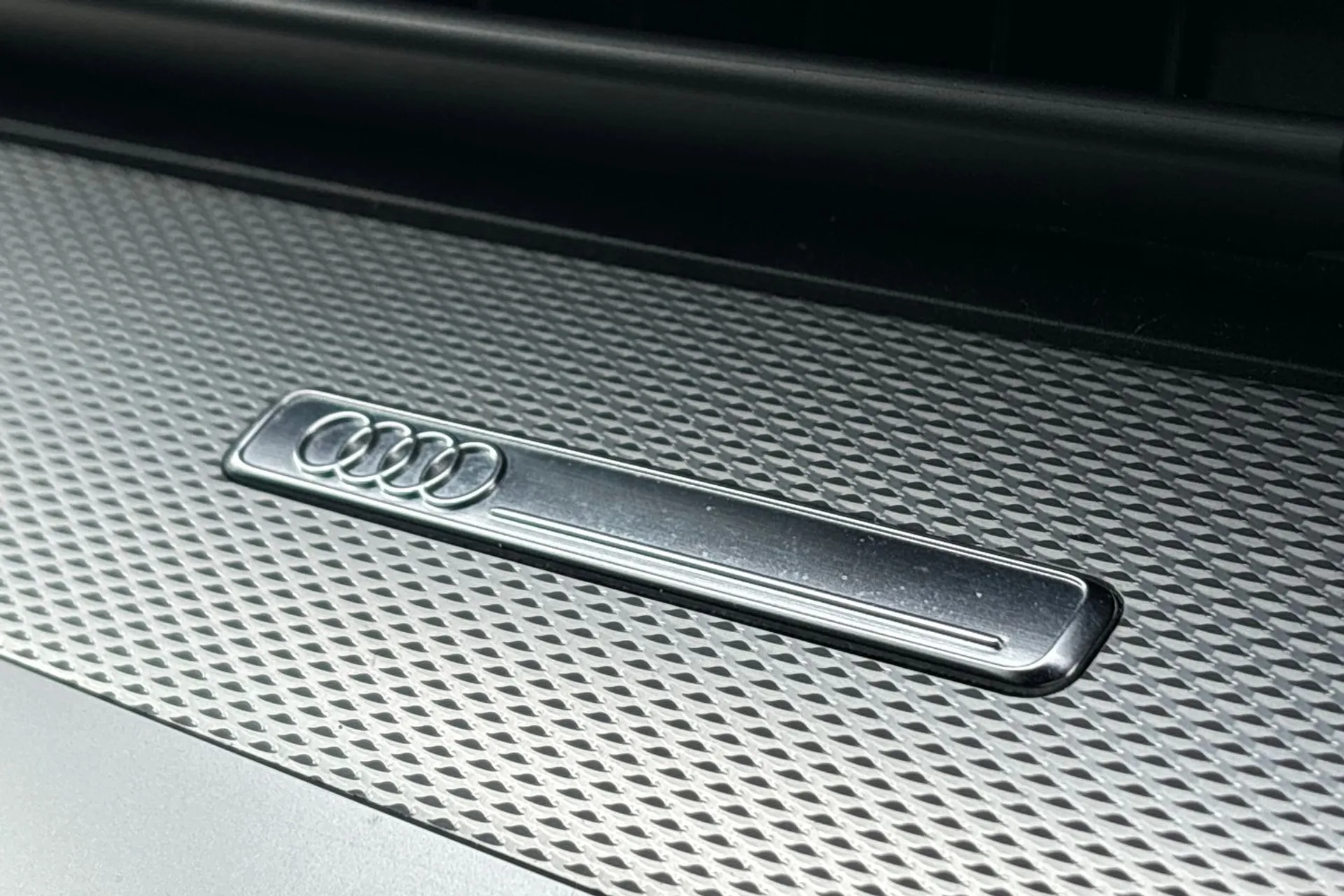 Audi A3 thumbnail image number 46