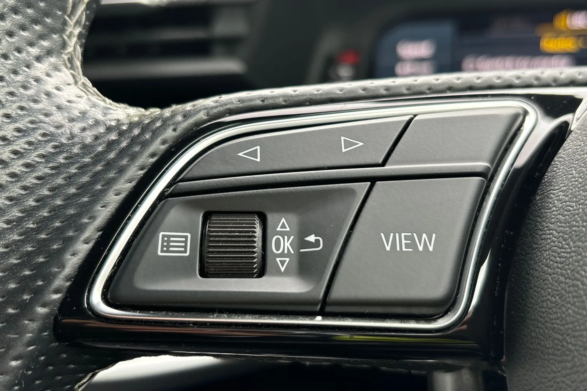 Audi A3 thumbnail image number 36