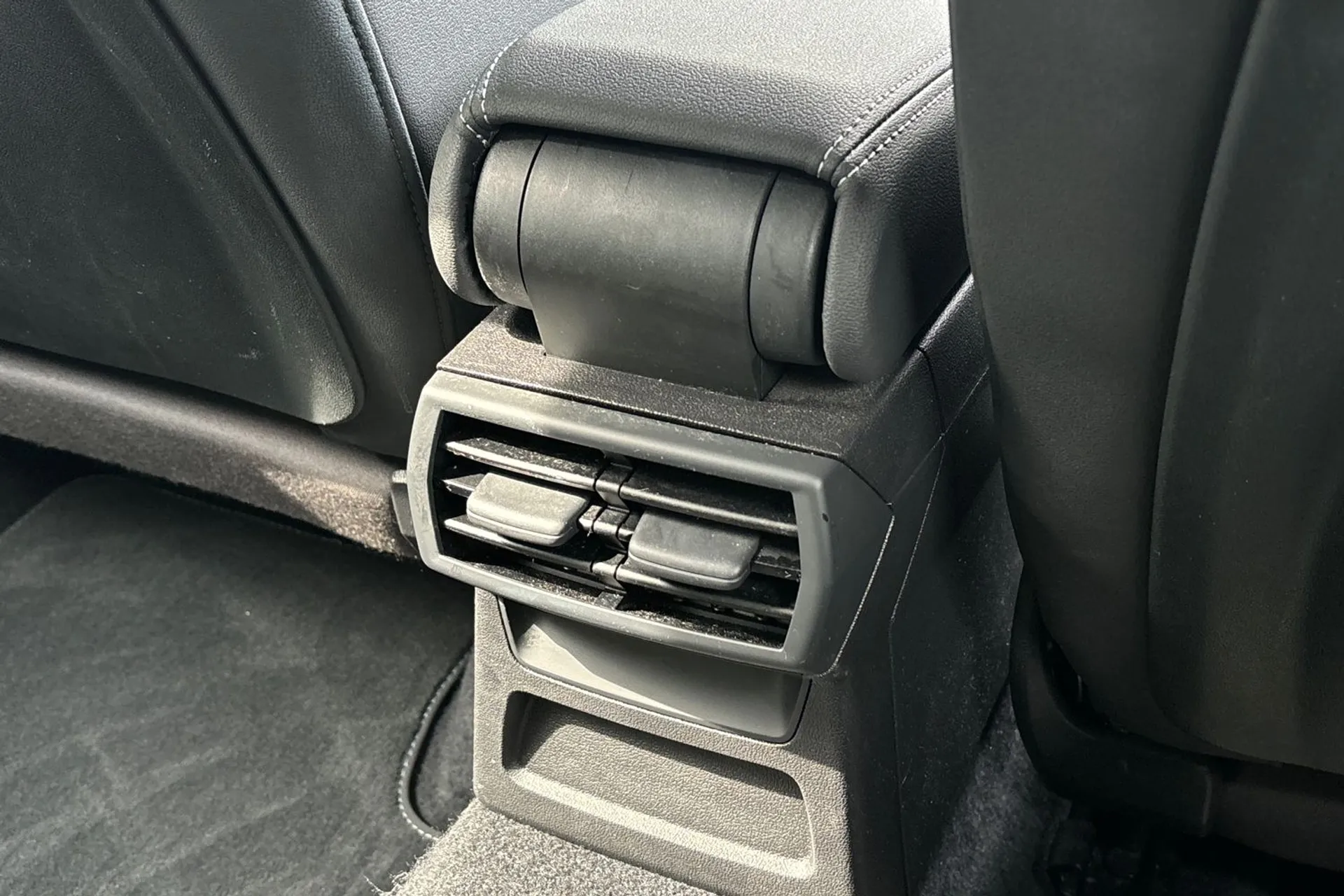 Audi A3 thumbnail image number 47
