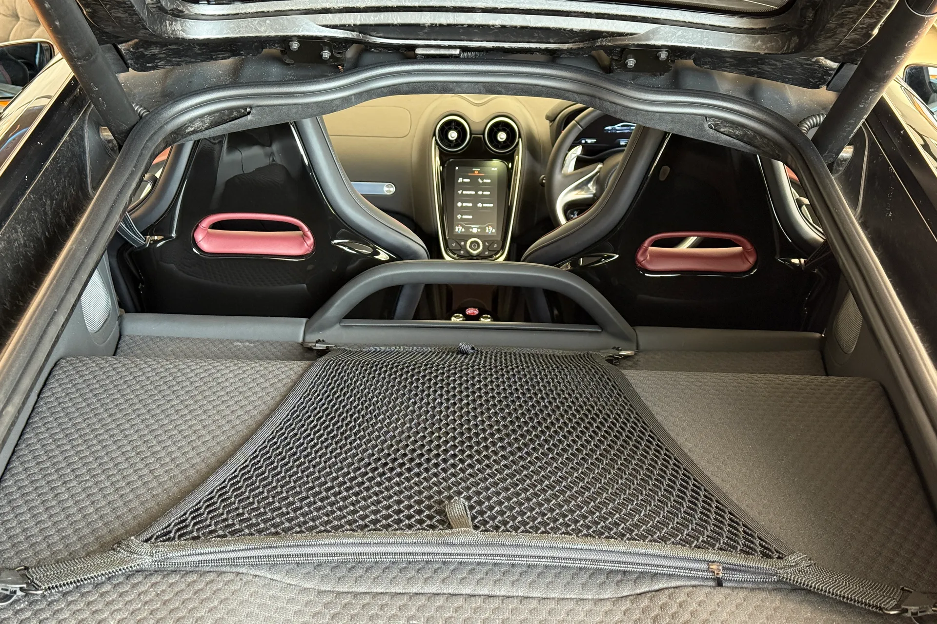 McLaren GTS thumbnail image number 23