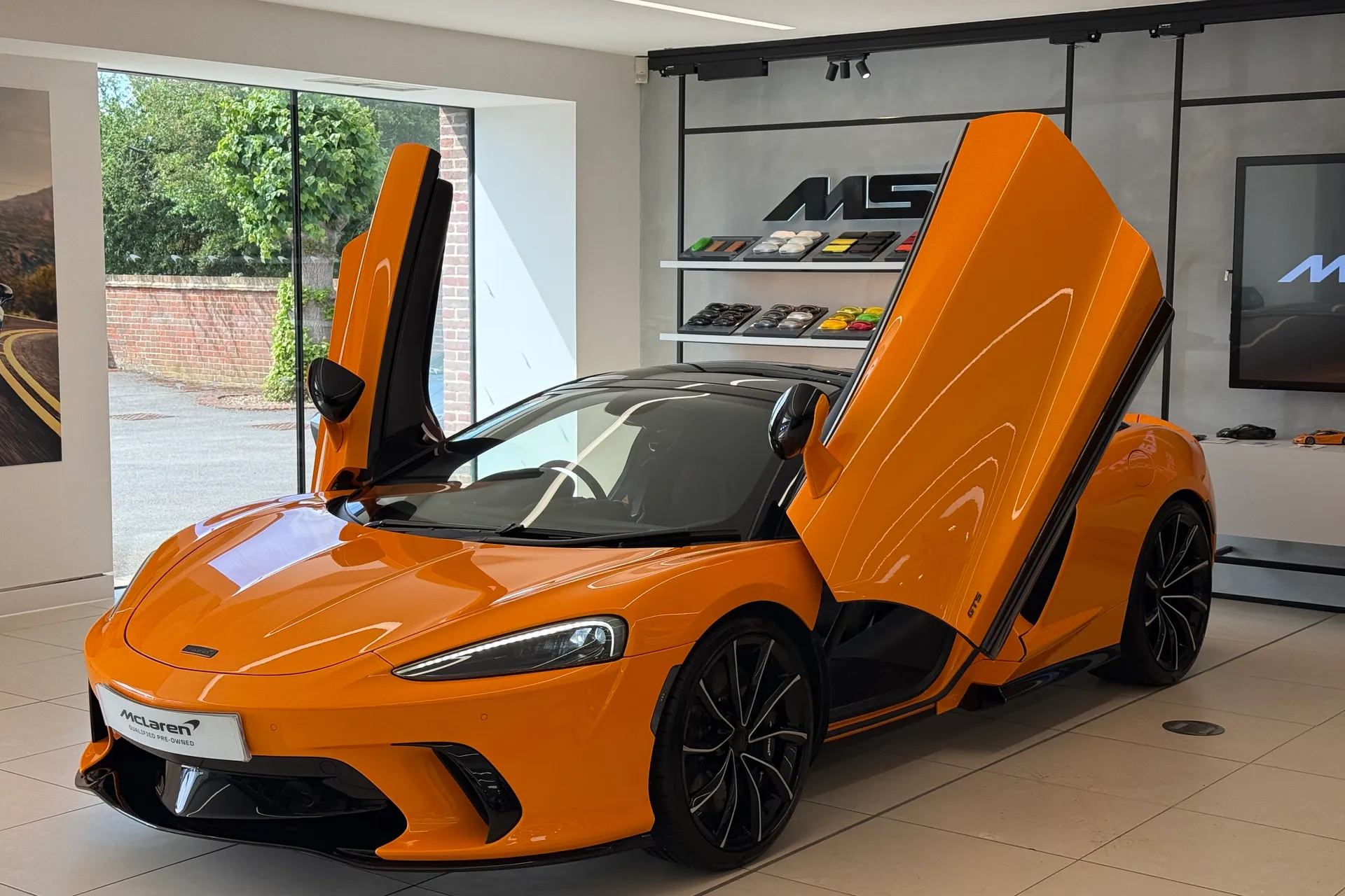 McLaren GTS thumbnail image number 33